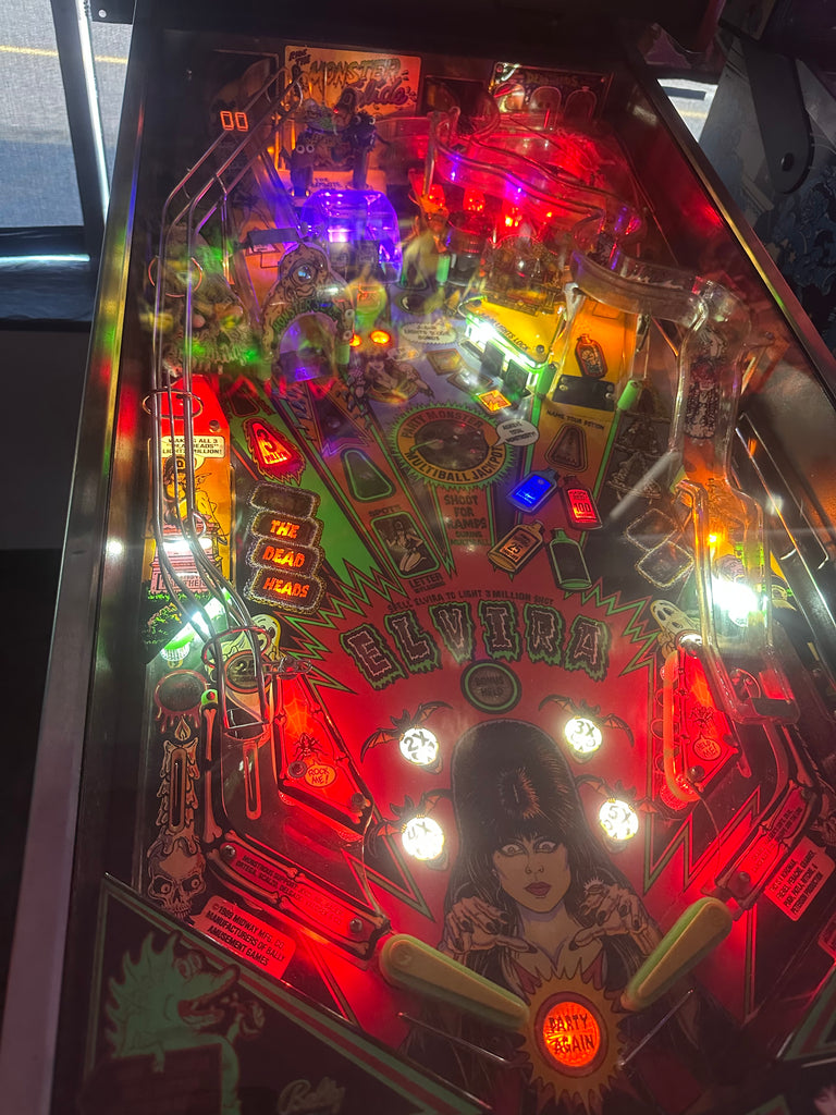 elvira and the party monsters pinball Bally Elvira and the Party Monsters Pinball Machine