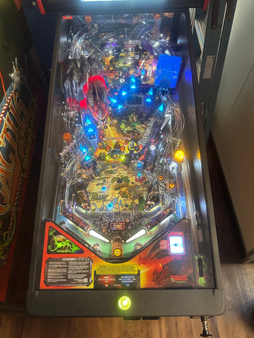 Image of Stern Pinball Dungeons & Dragons: The Tyrant's Eye Premium Pinball Machine