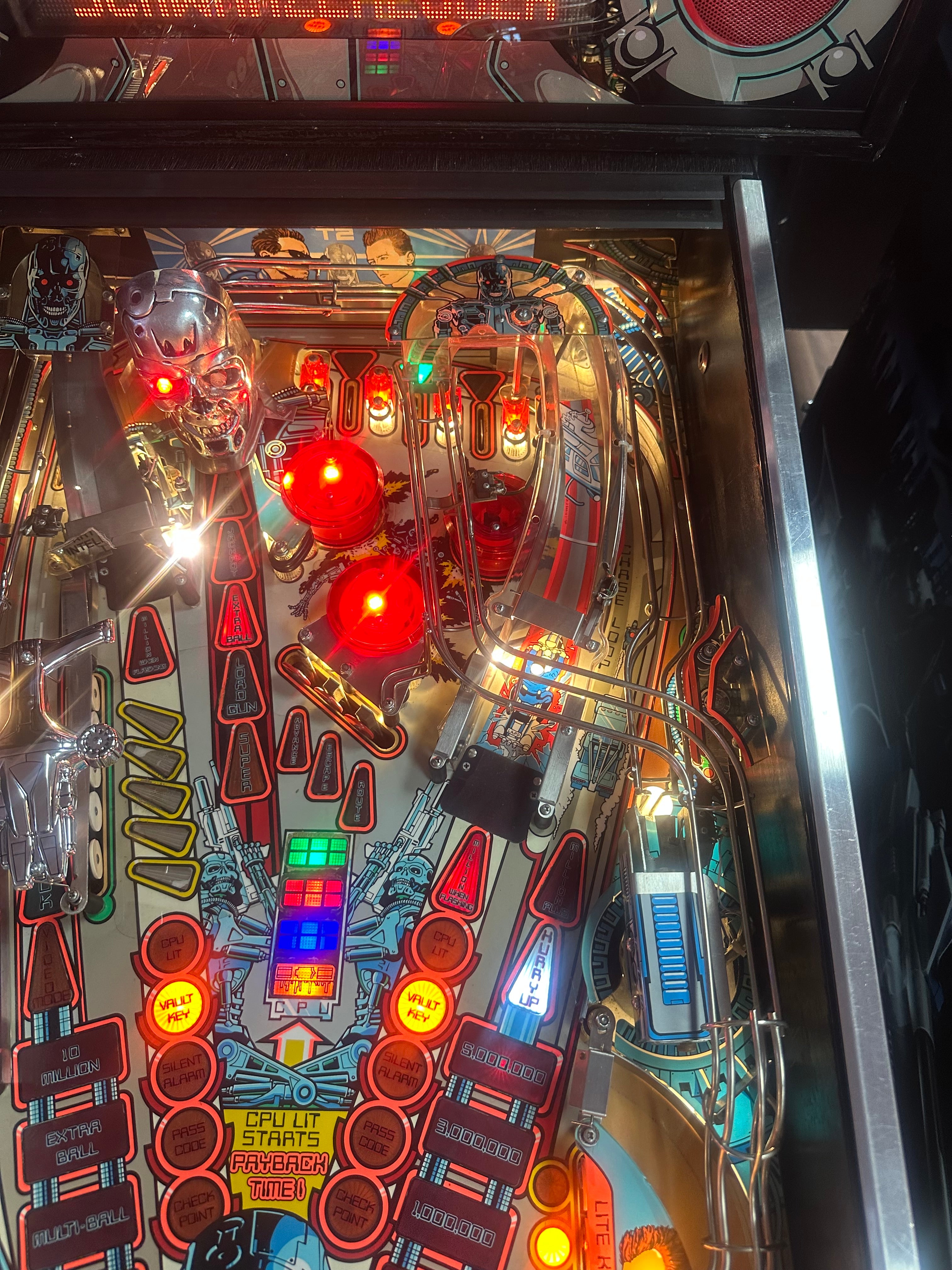 Williams Terminator 2: Judgement Day Pinball Machine