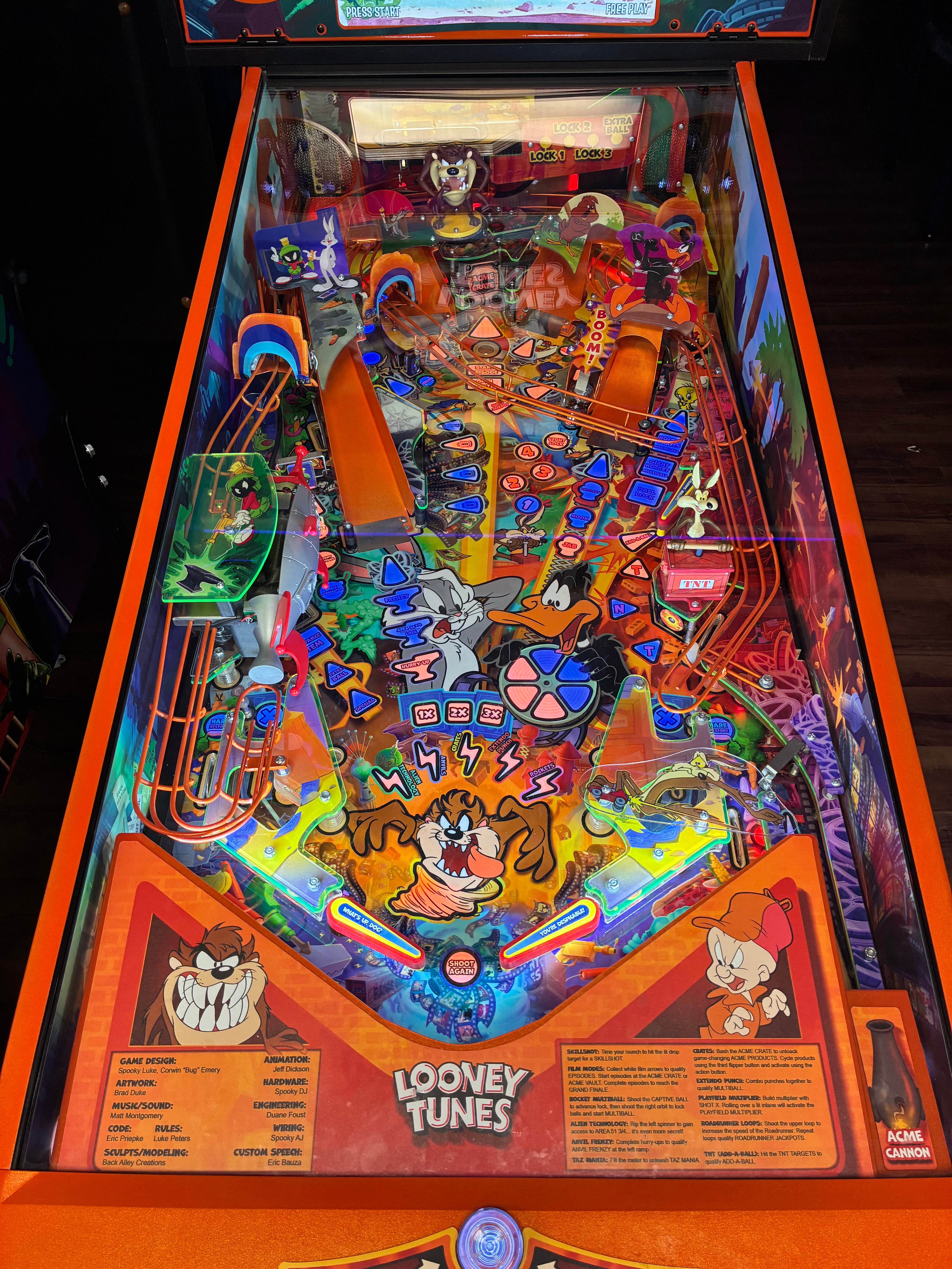 Spooky Pinball Looney Tunes Collectors Edition Pinball Machine