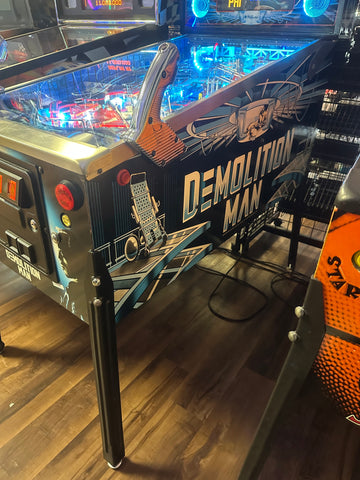 Image of Williams Demolition Man Pinball Machine