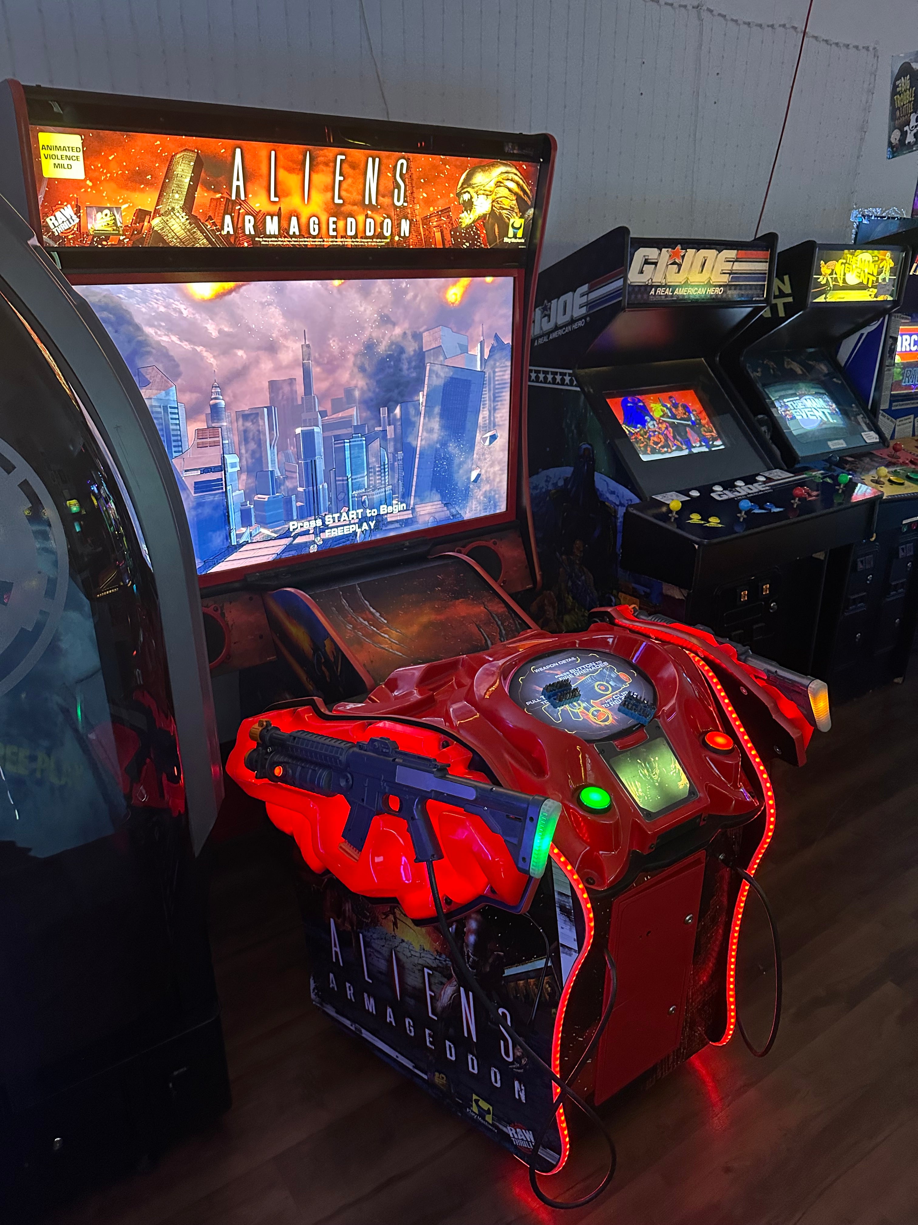 Raw Thrills Aliens Armageddon Arcade Game