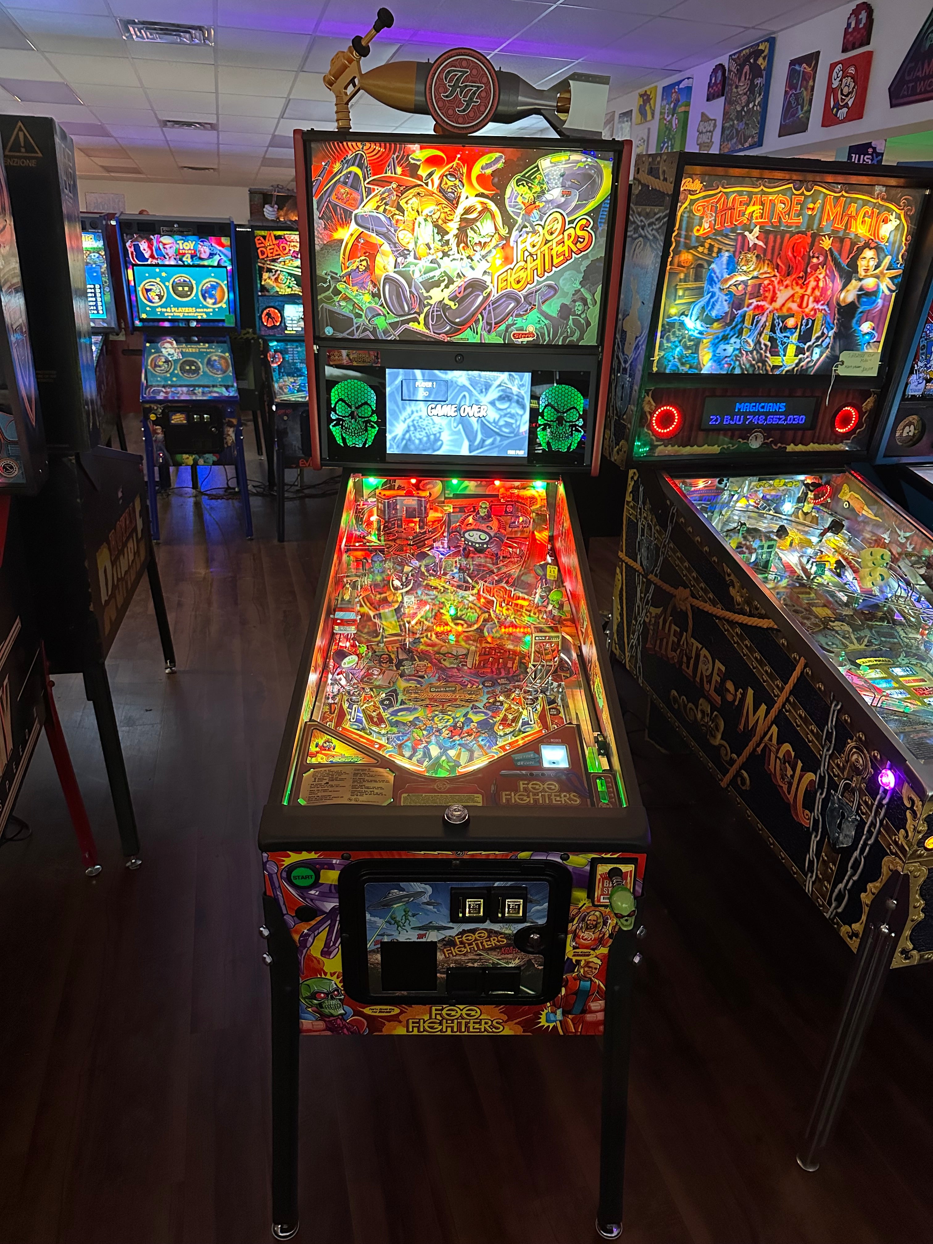 Stern Pinball LOADED Foo Fighters Premium Pinball Machine