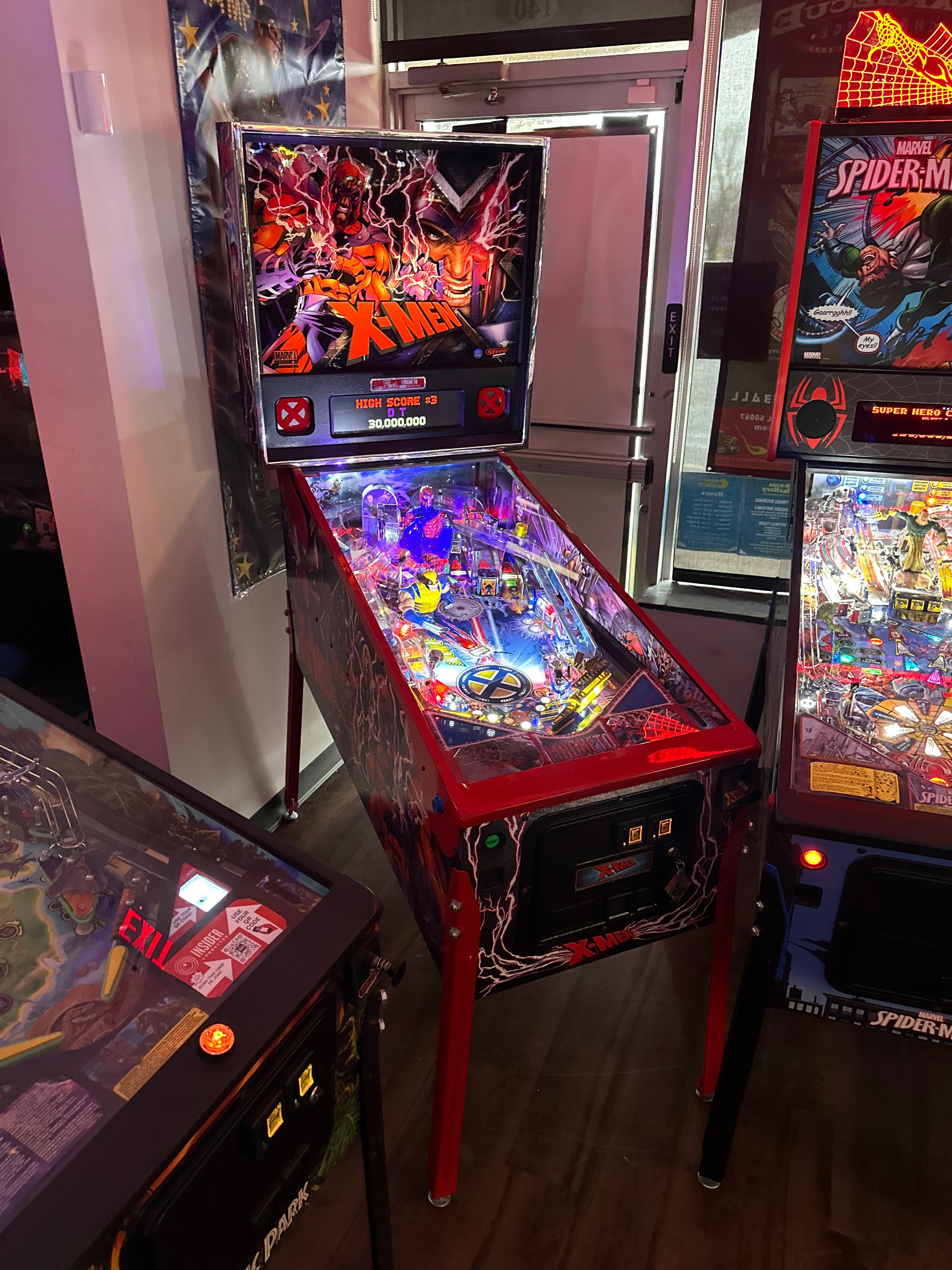 Stern Pinball LOADED X-Men Limited Magneto Edition Pinball Machine