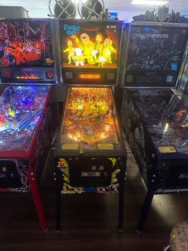 Stern Pinball Family Guy Pinball Machine