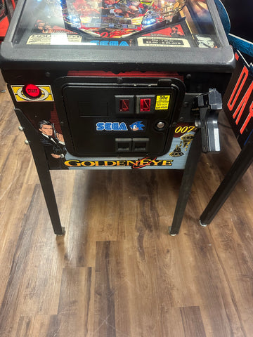 Image of SEGA Goldeneye Pinball Machine