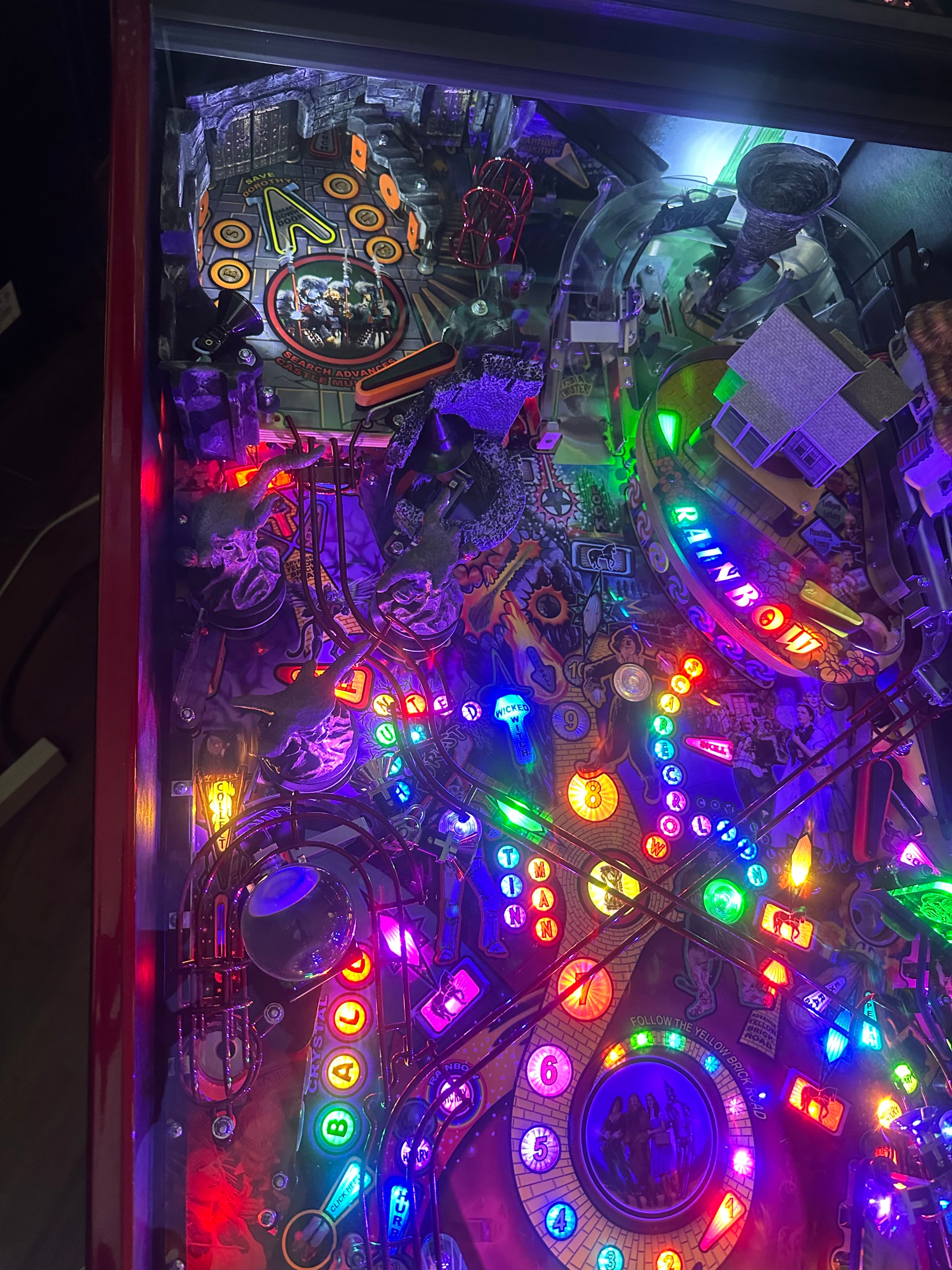 JJP Wizard of Oz 75th Anniversary Ruby Red Edition Pinball Machine