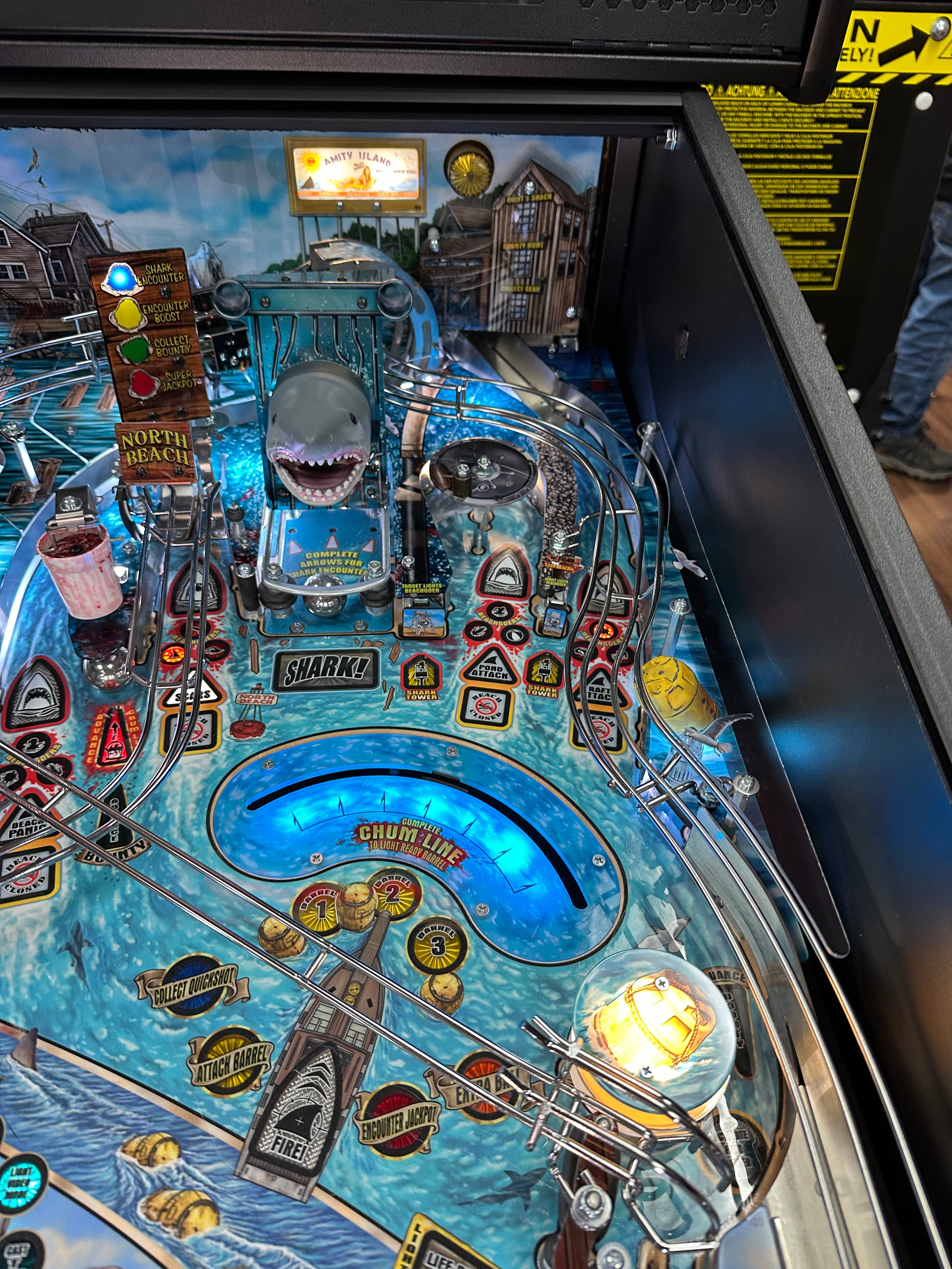 Stern Pinball Jaws Pro Pinball Machine