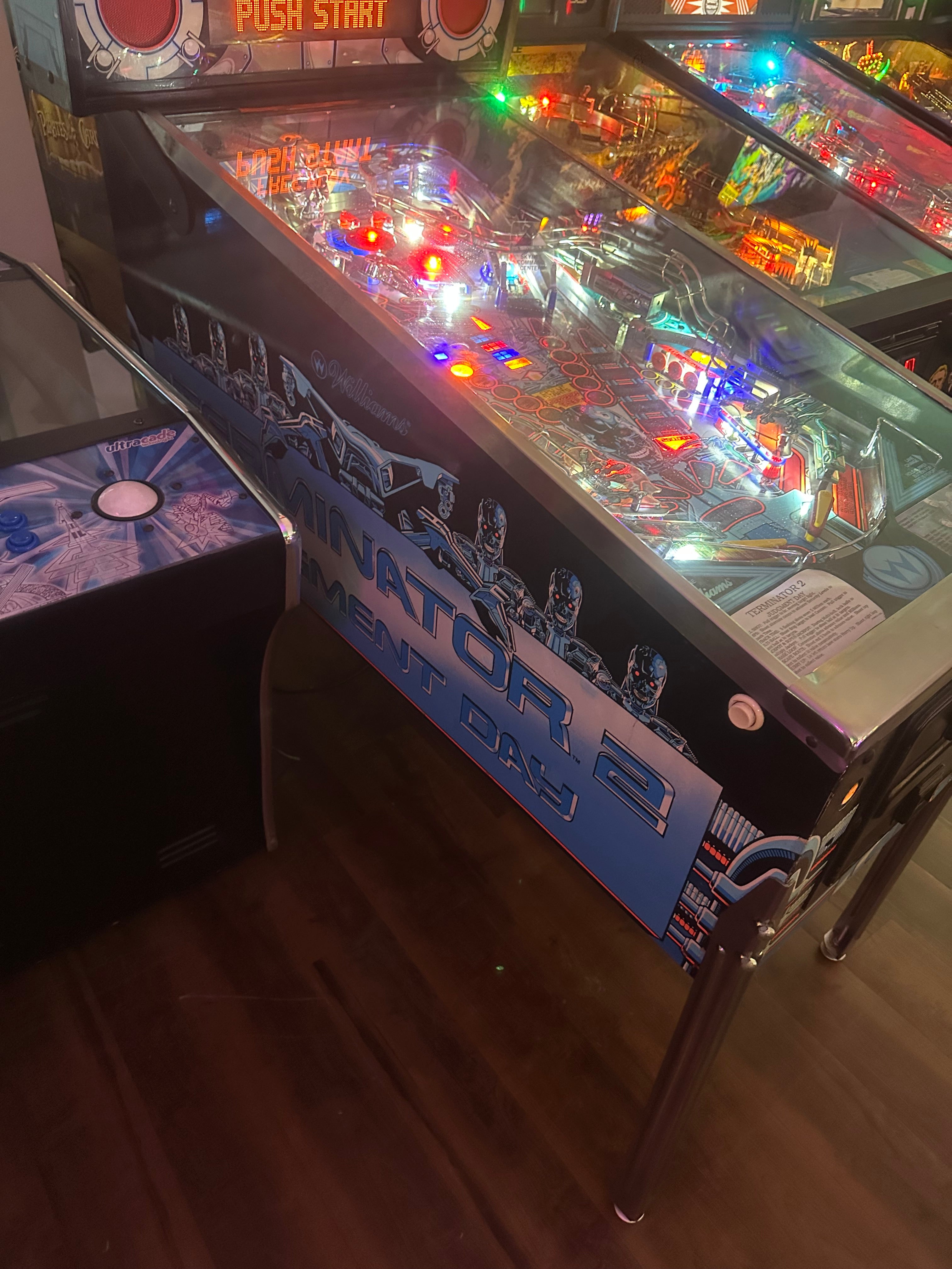 Williams Terminator 2: Judgement Day Pinball Machine