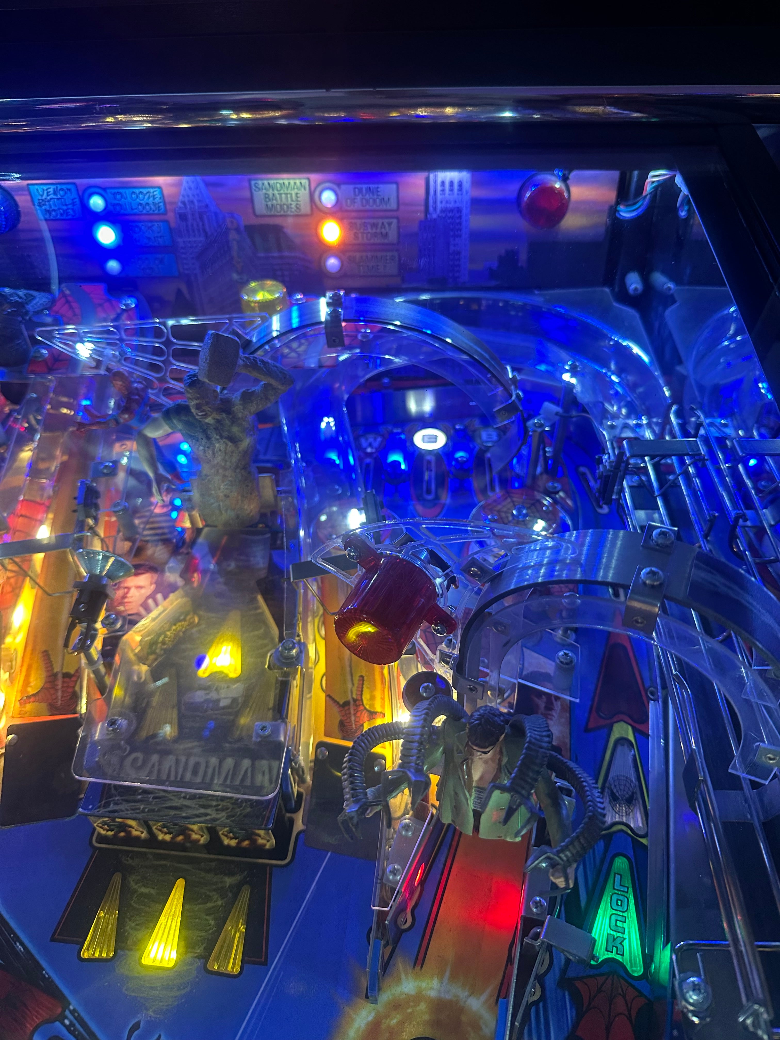 Stern Pinball LOADED Spider-Man Pinball Machine