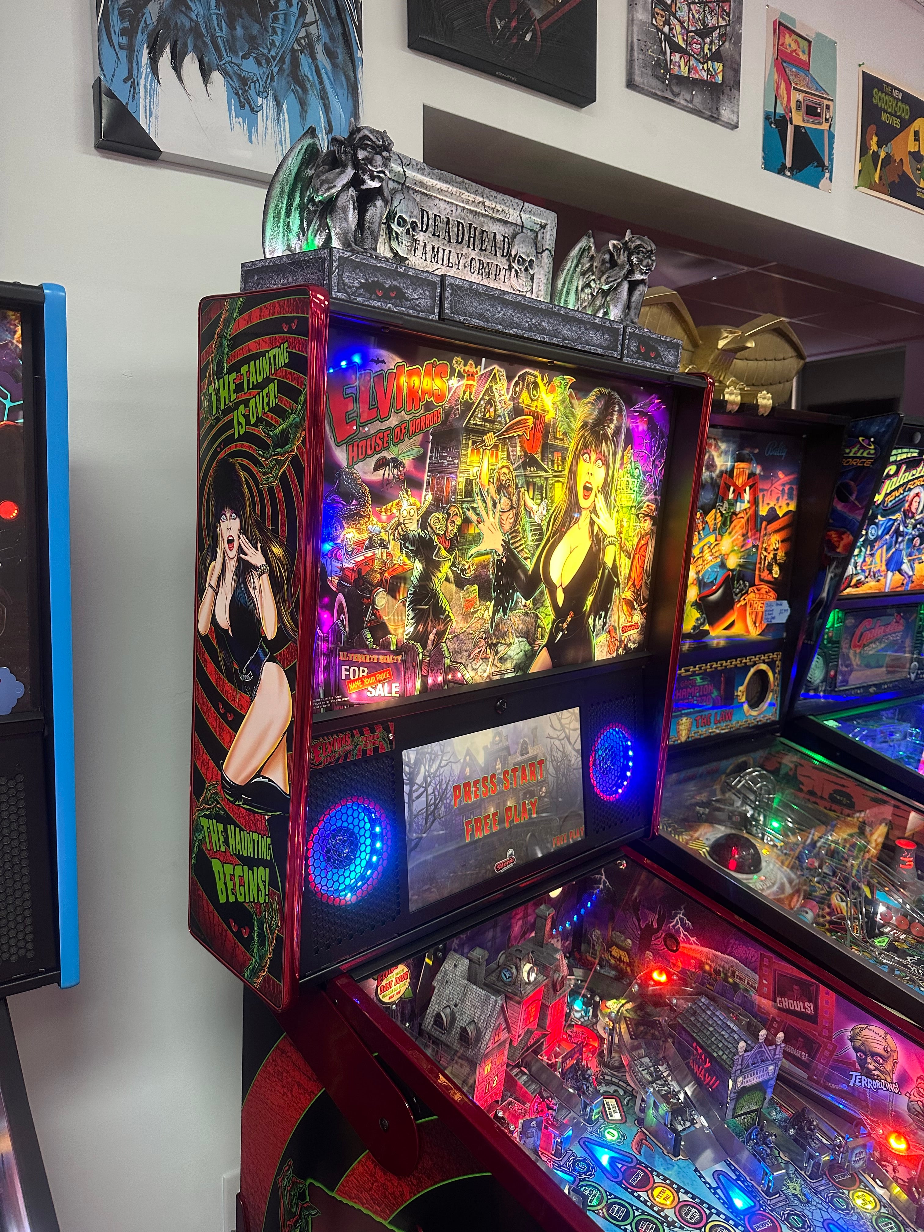 Stern Pinball LOADED Elvira's House of Horrors Premium Pinball Machine