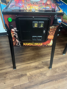 Stern Pinball LOADED The Mandalorian Premium Pinball Machine
