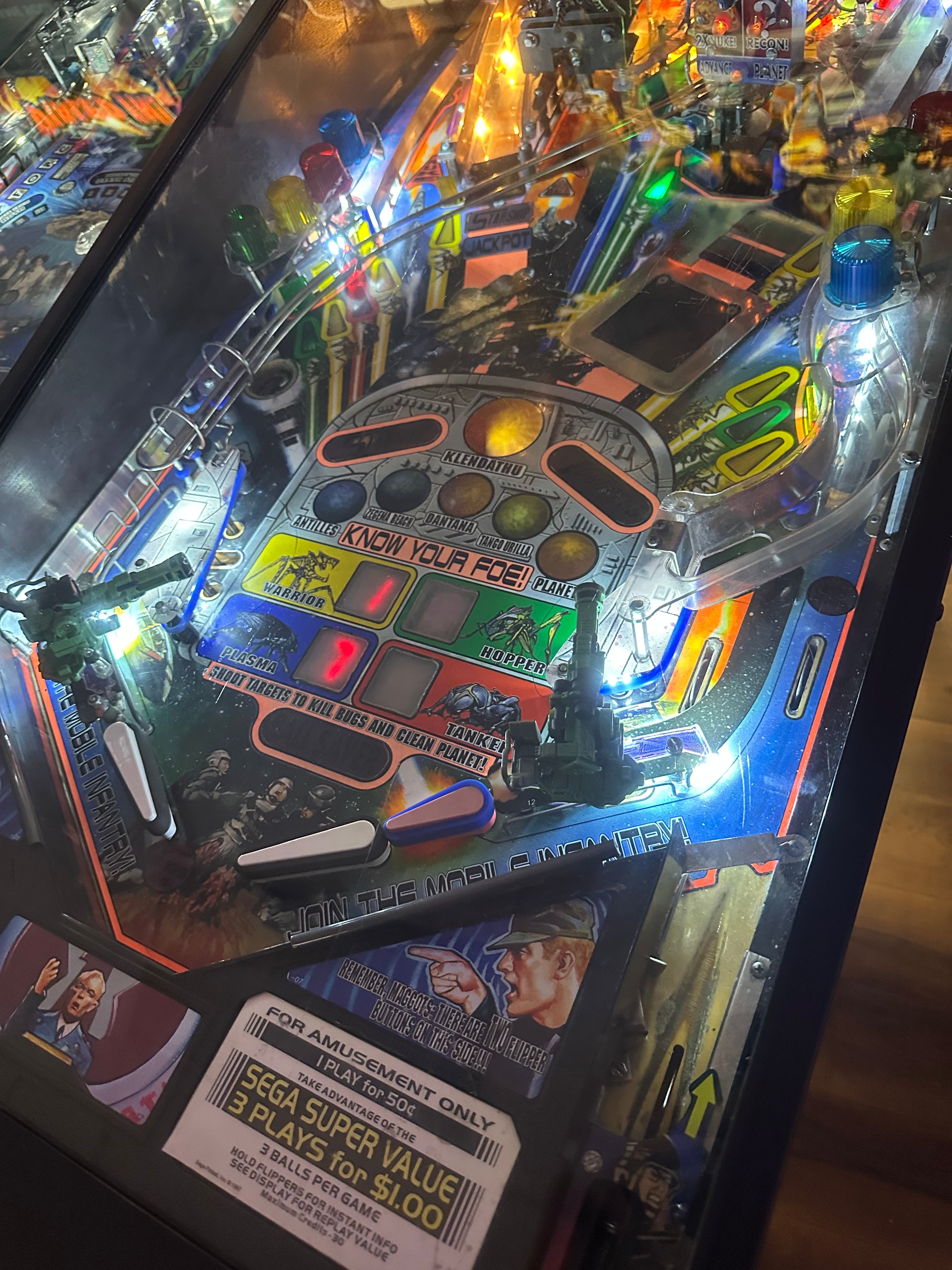 SEGA Starship Troopers Pinball Machine