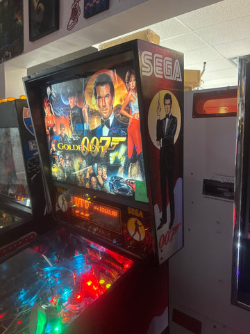 Image of SEGA Goldeneye Pinball Machine