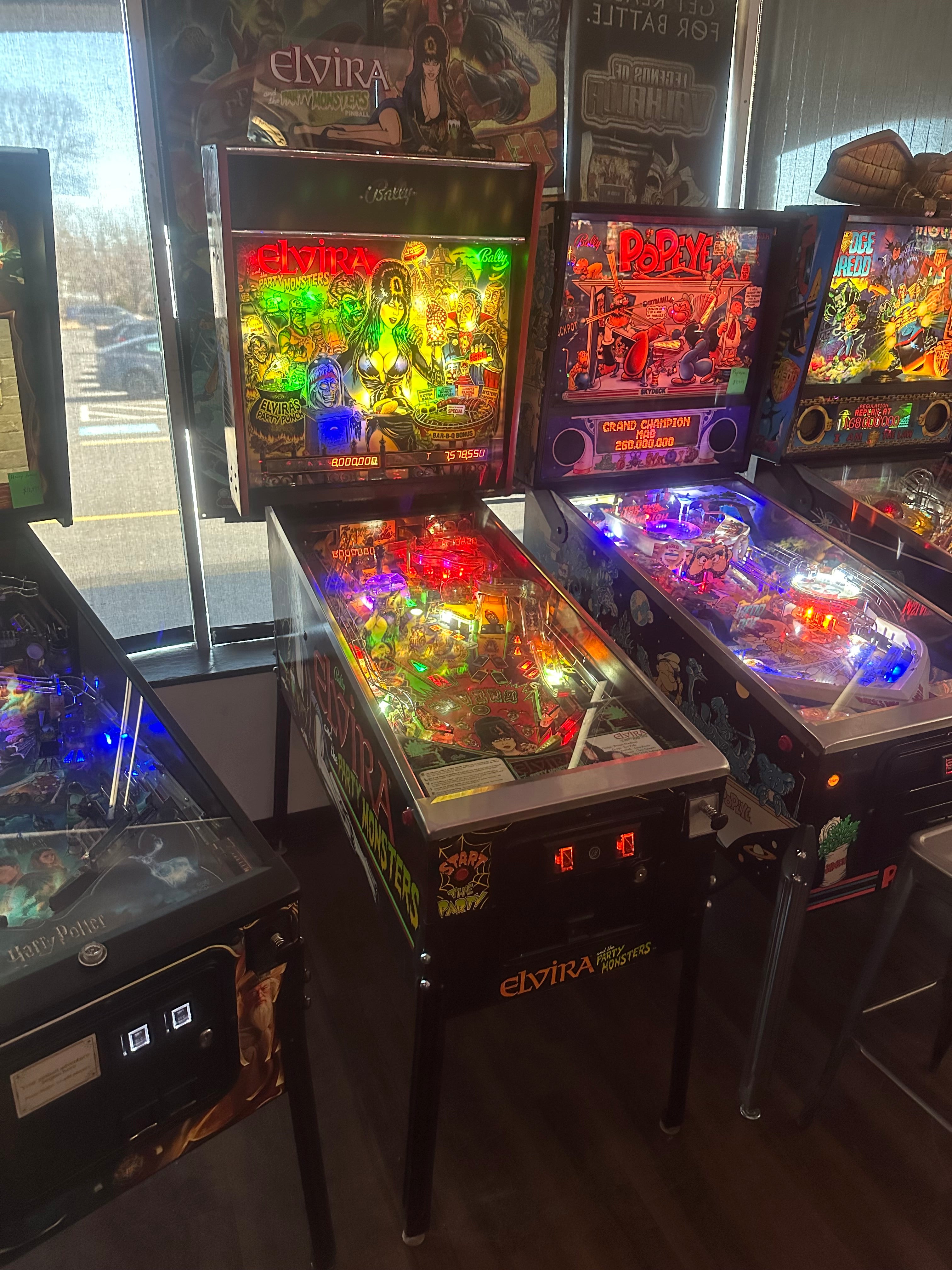 Bally Elvira and the Party Monsters Pinball Machine