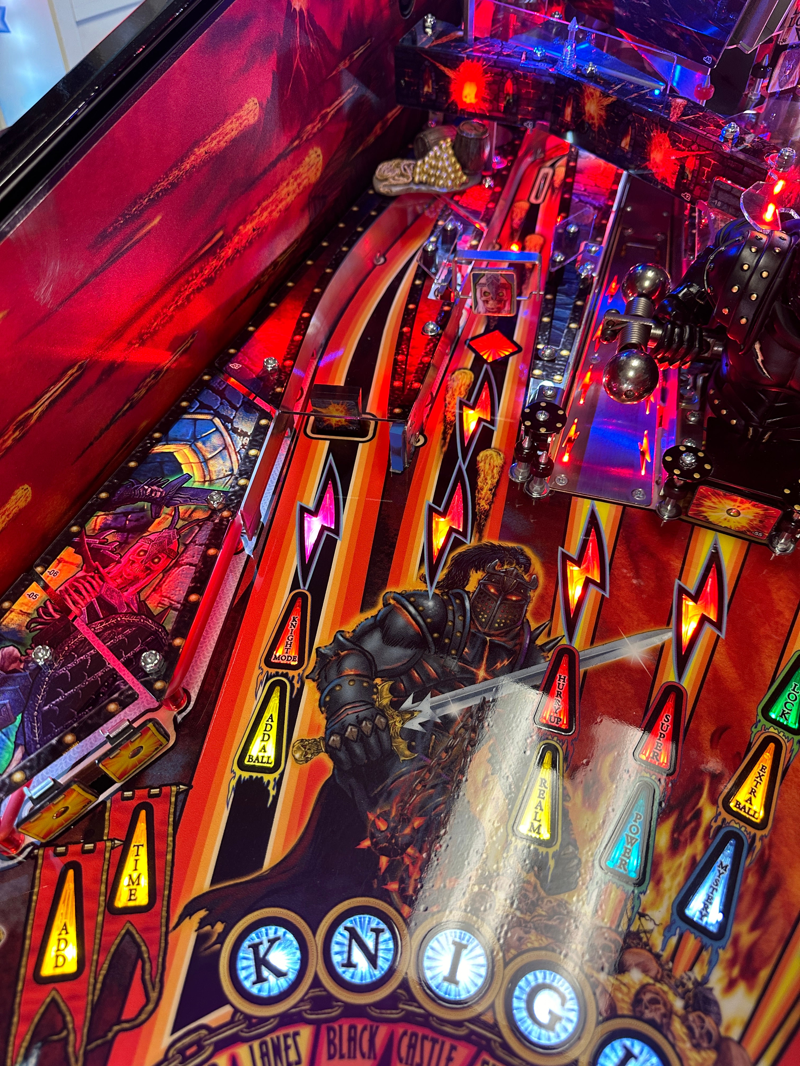 Stern Pinball Black Knight Sword of Rage Limited Edition Pinball Machine