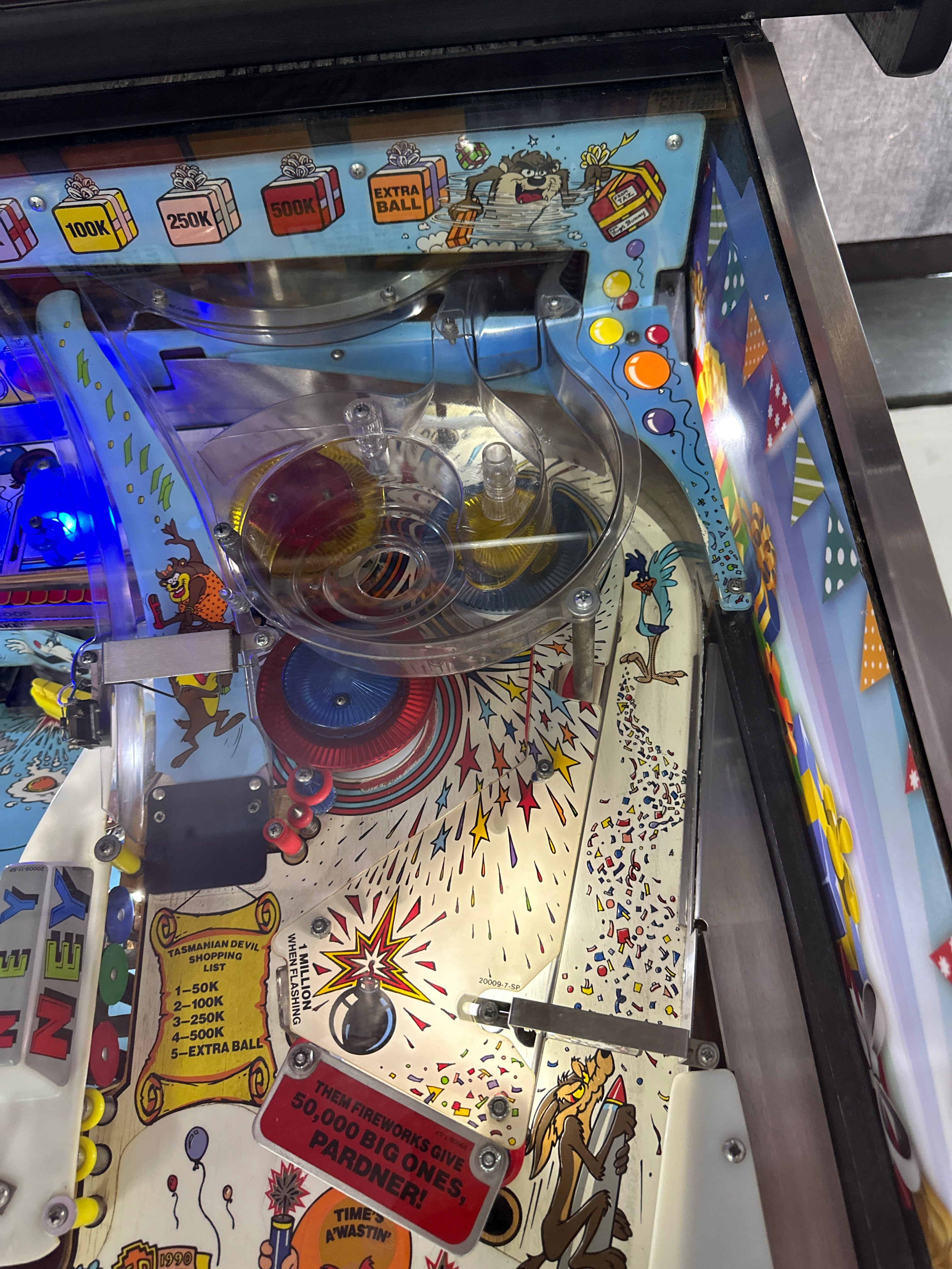 Bally Bugs Bunny's Birthday Ball Pinball Machine