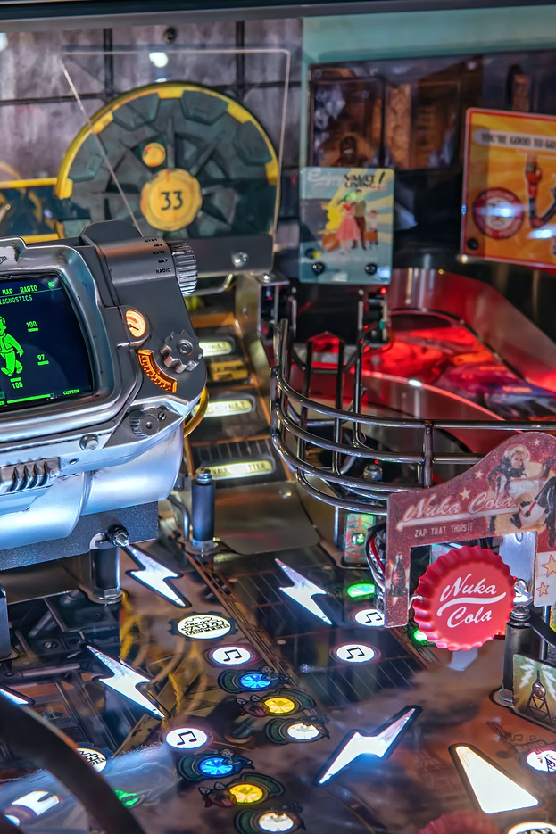 Stern Pinball Fallout Pro Pinball Machine FREE SHIPPING