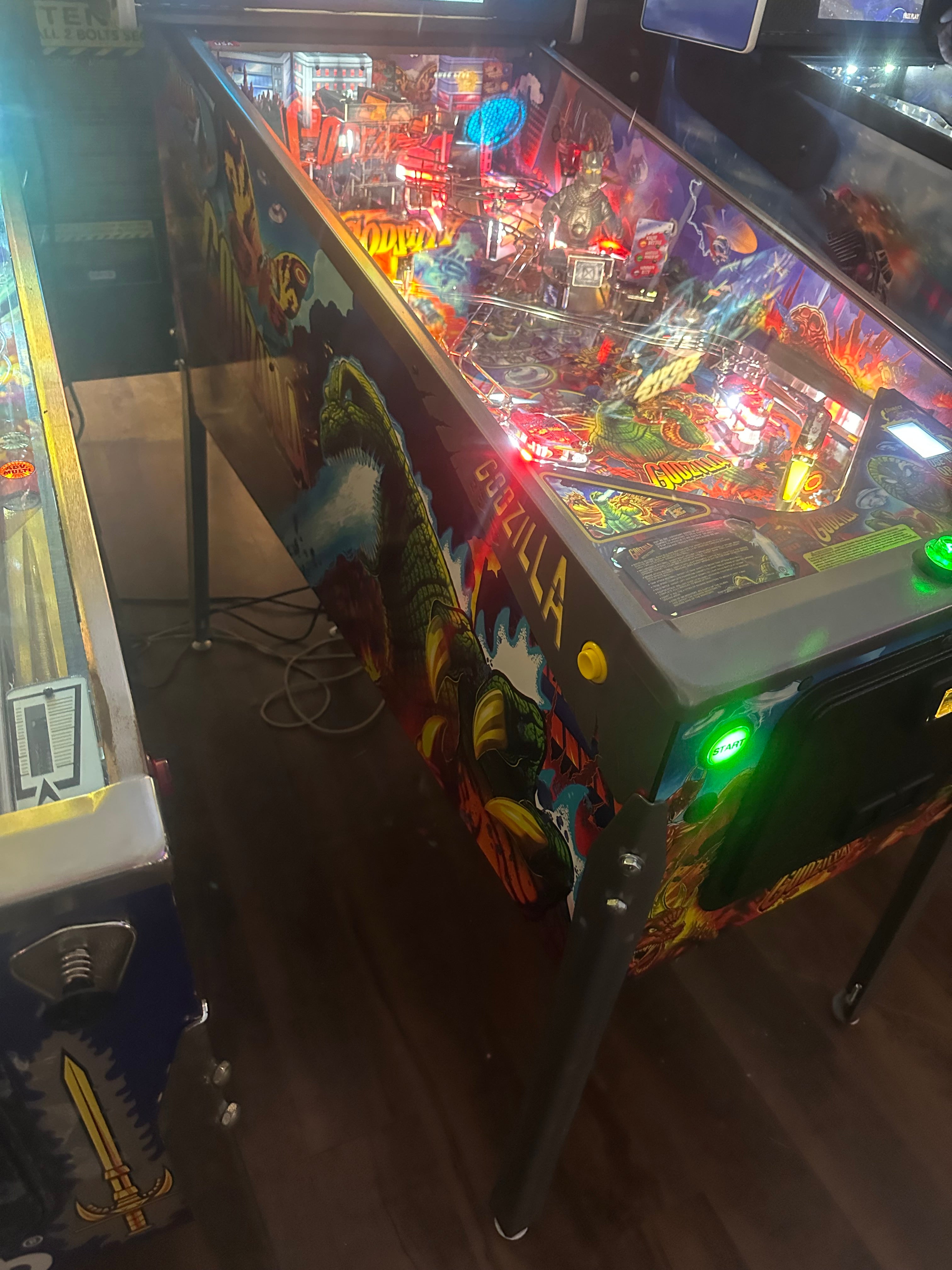 Stern Pinball LOADED Godzilla Premium Pinball Machine