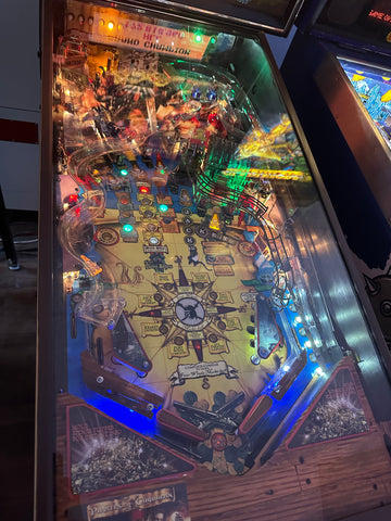 Image of Stern Pinball LOADES Pirates of the Caribbean Pinball Machine