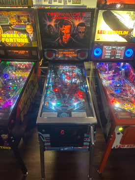Williams Terminator 2: Judgement Day Pinball Machine