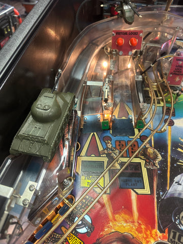 Image of SEGA Goldeneye Pinball Machine