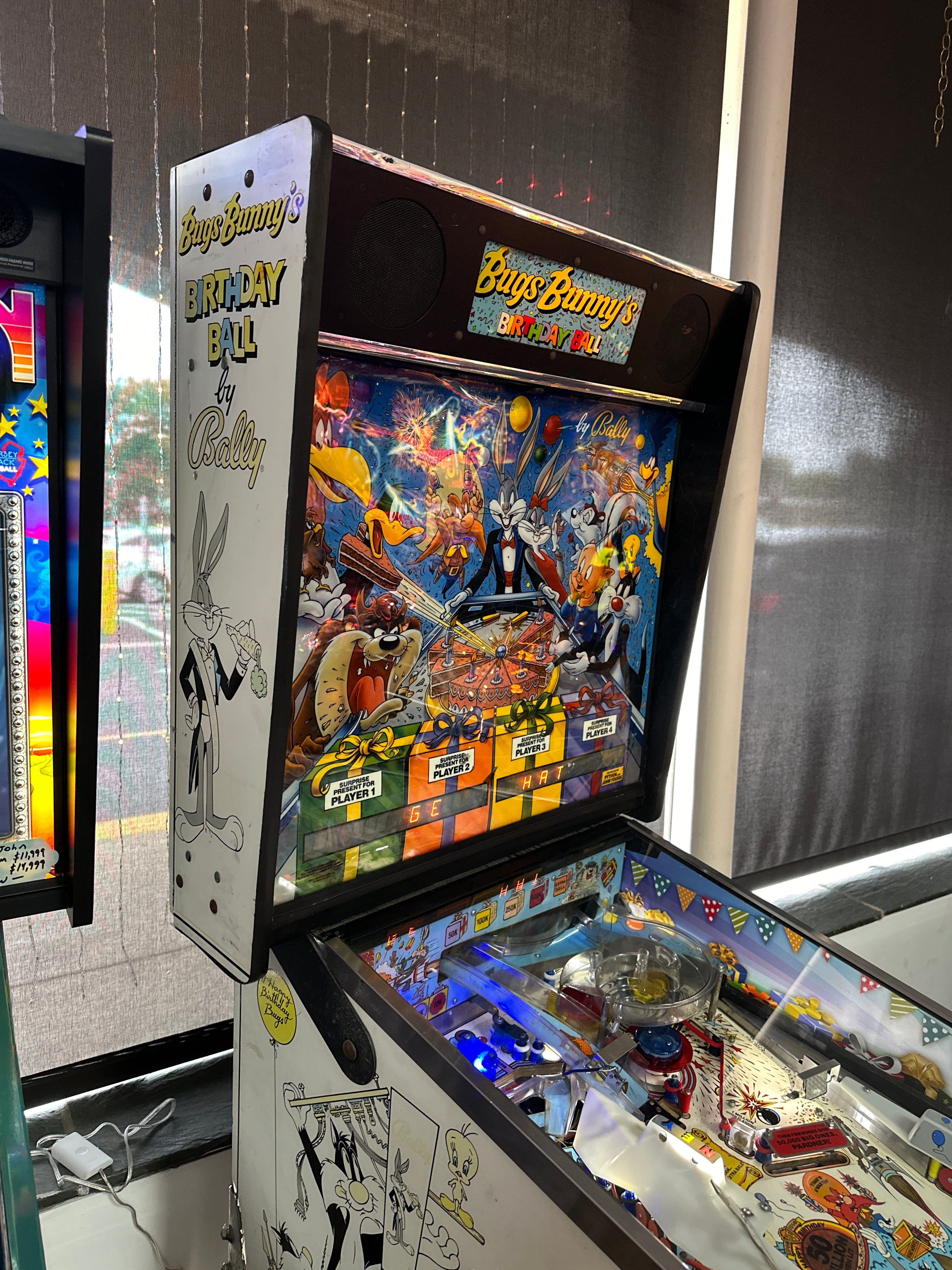 Bally Bugs Bunny's Birthday Ball Pinball Machine