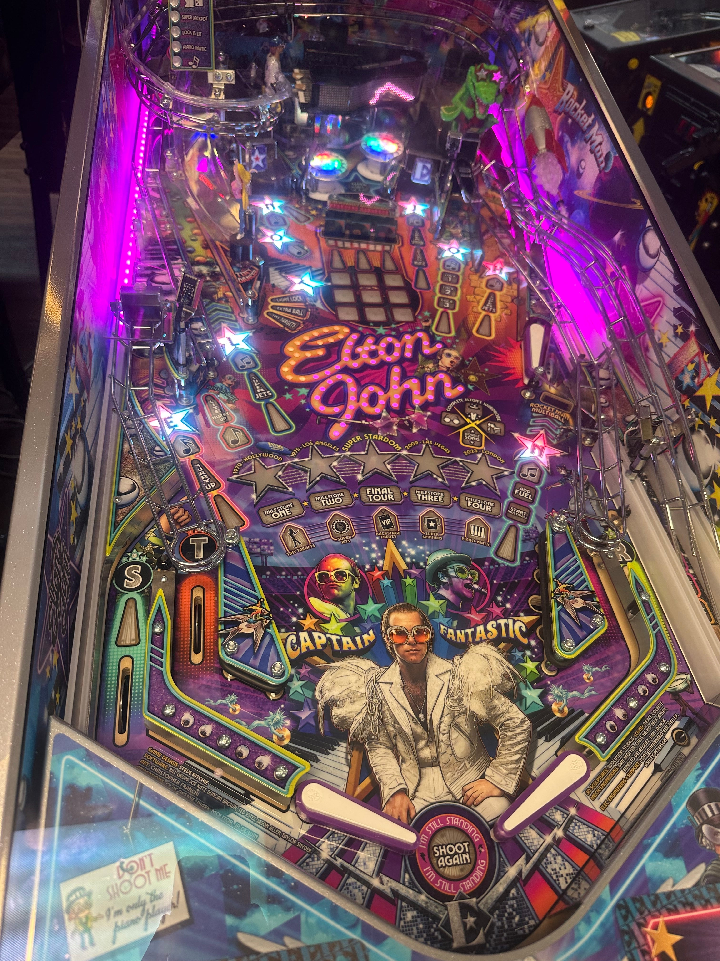JJP Elton John Platinum Edition Pinball Machine