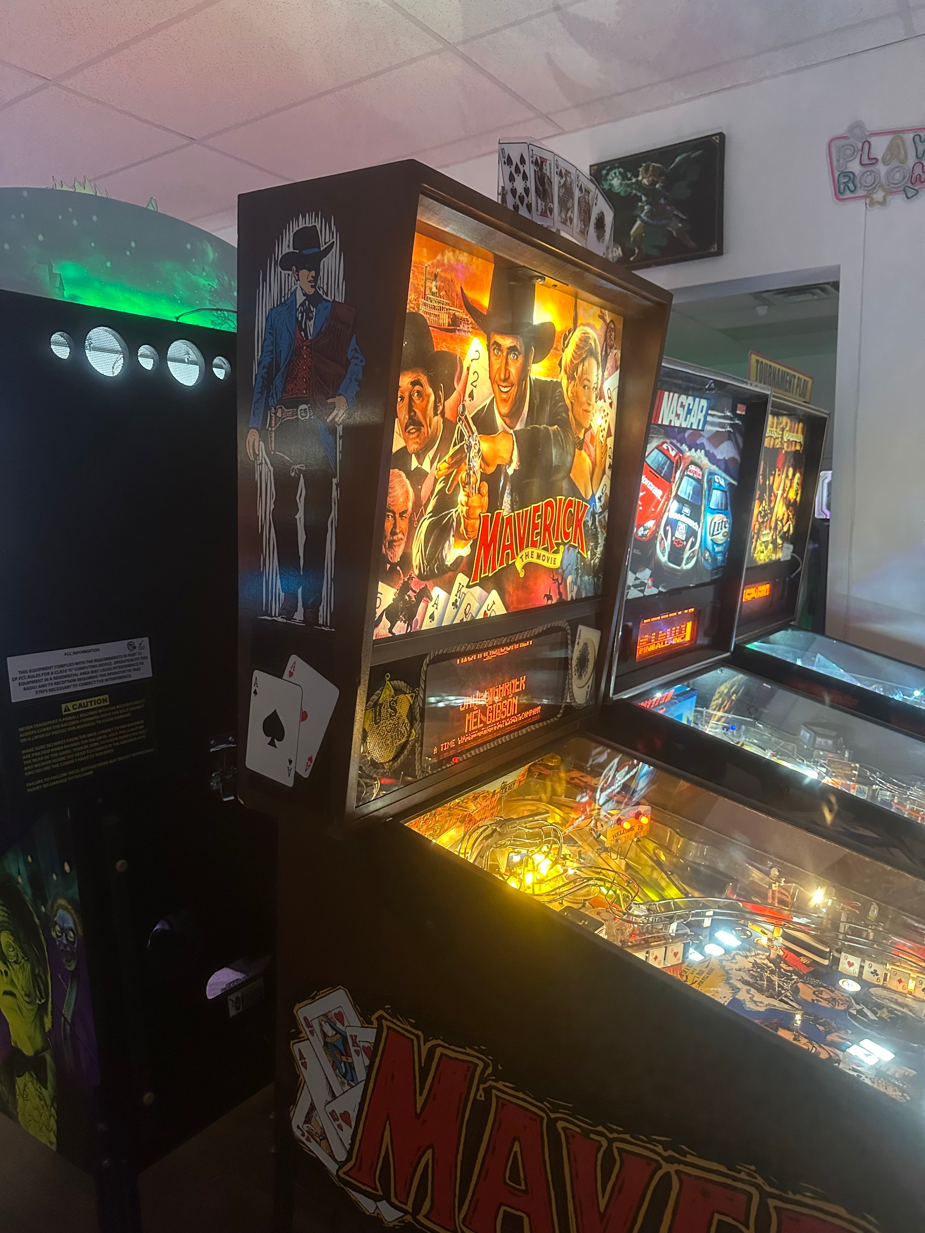 Data East Maverick Pinball Machine