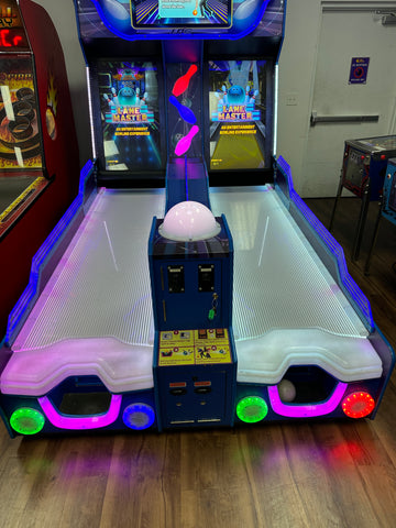 Image of UNIS Lane Master Arcade Game