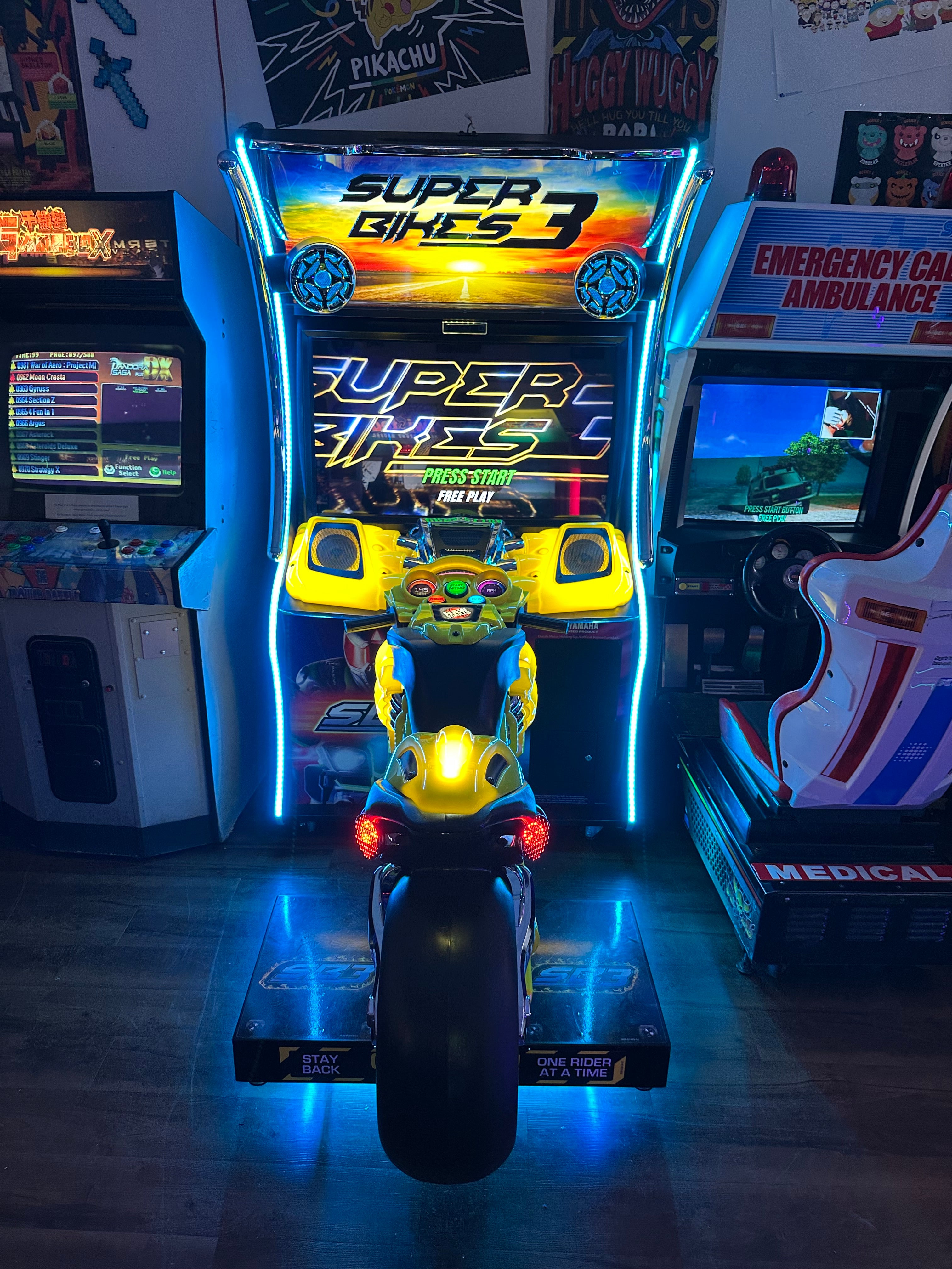Raw Thrills Super Bikes 3 Arcade Game