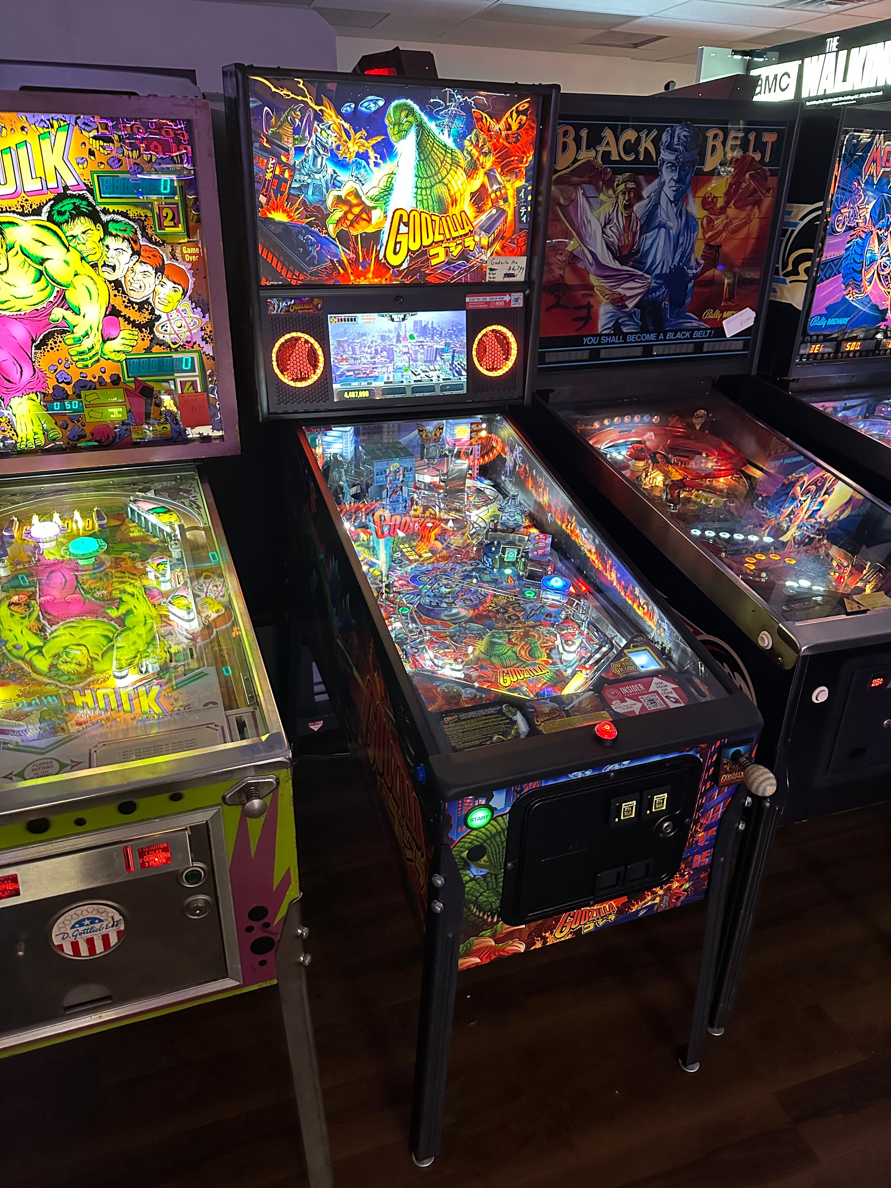 Stern Pinball LOADED Godzilla Pro Pinball Machine
