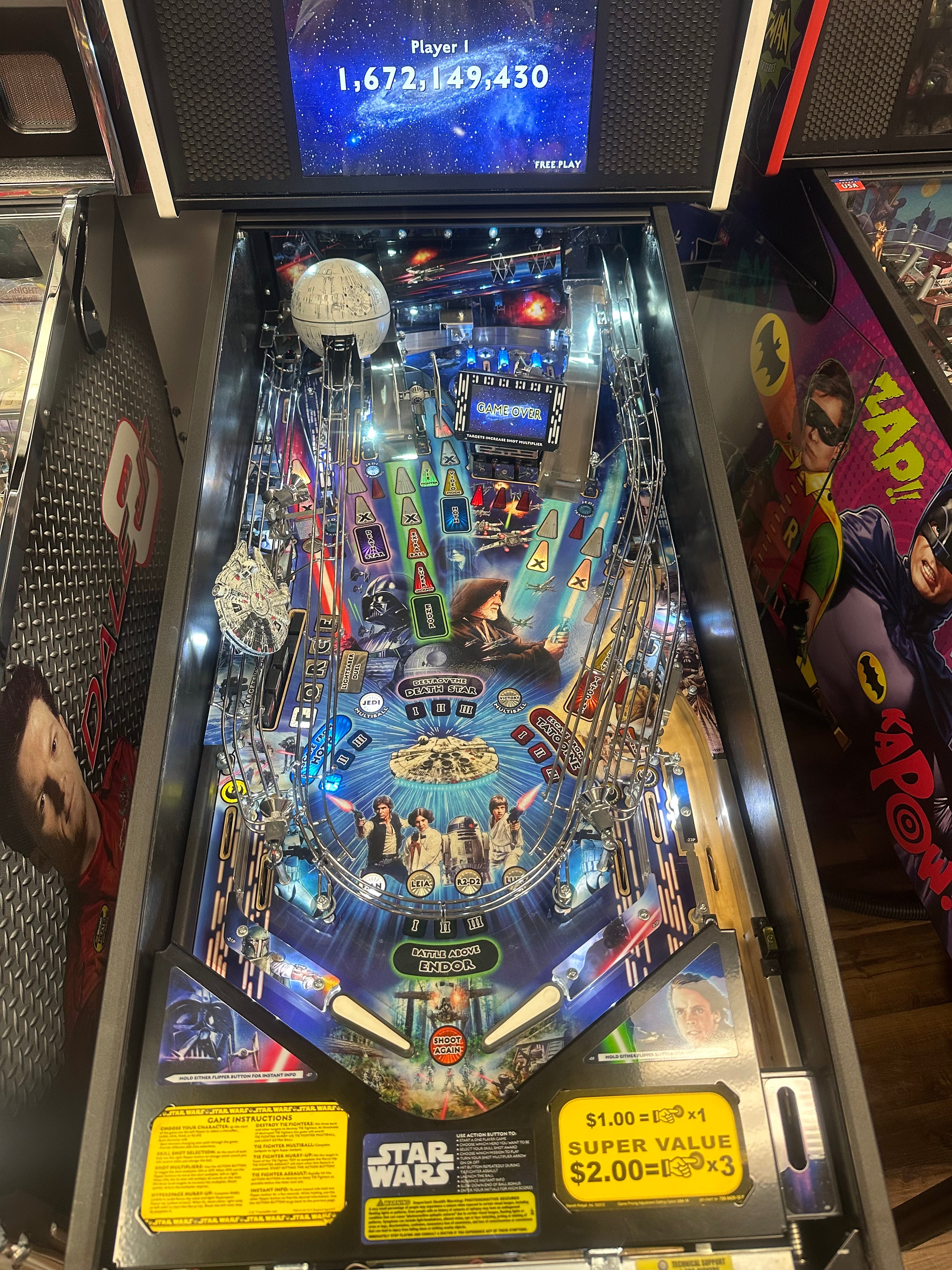 Stern Pinball Star Wars Premium Pinball Machine