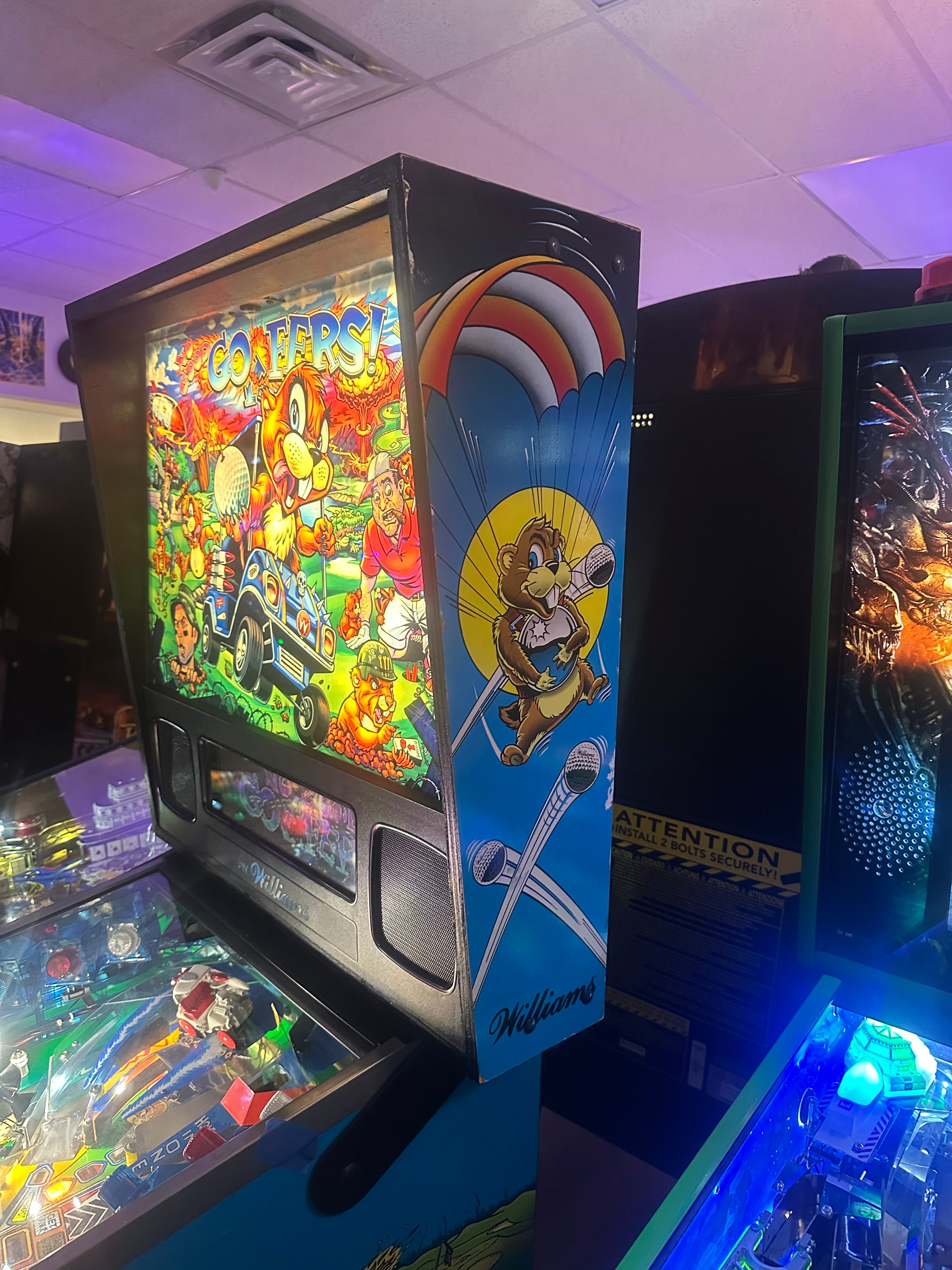 Williams LOADED No Good Gophers Pinball Machine