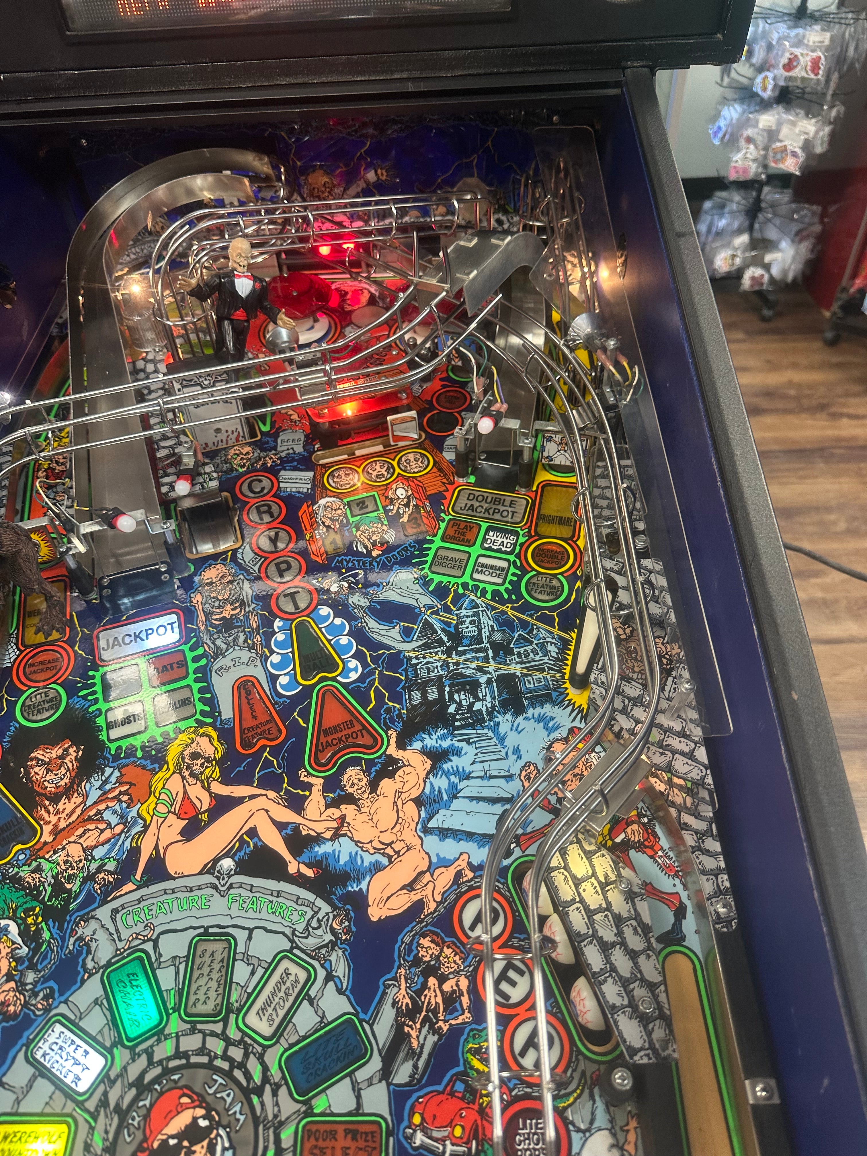 Data East Tales from the Crypt Pinball Machine