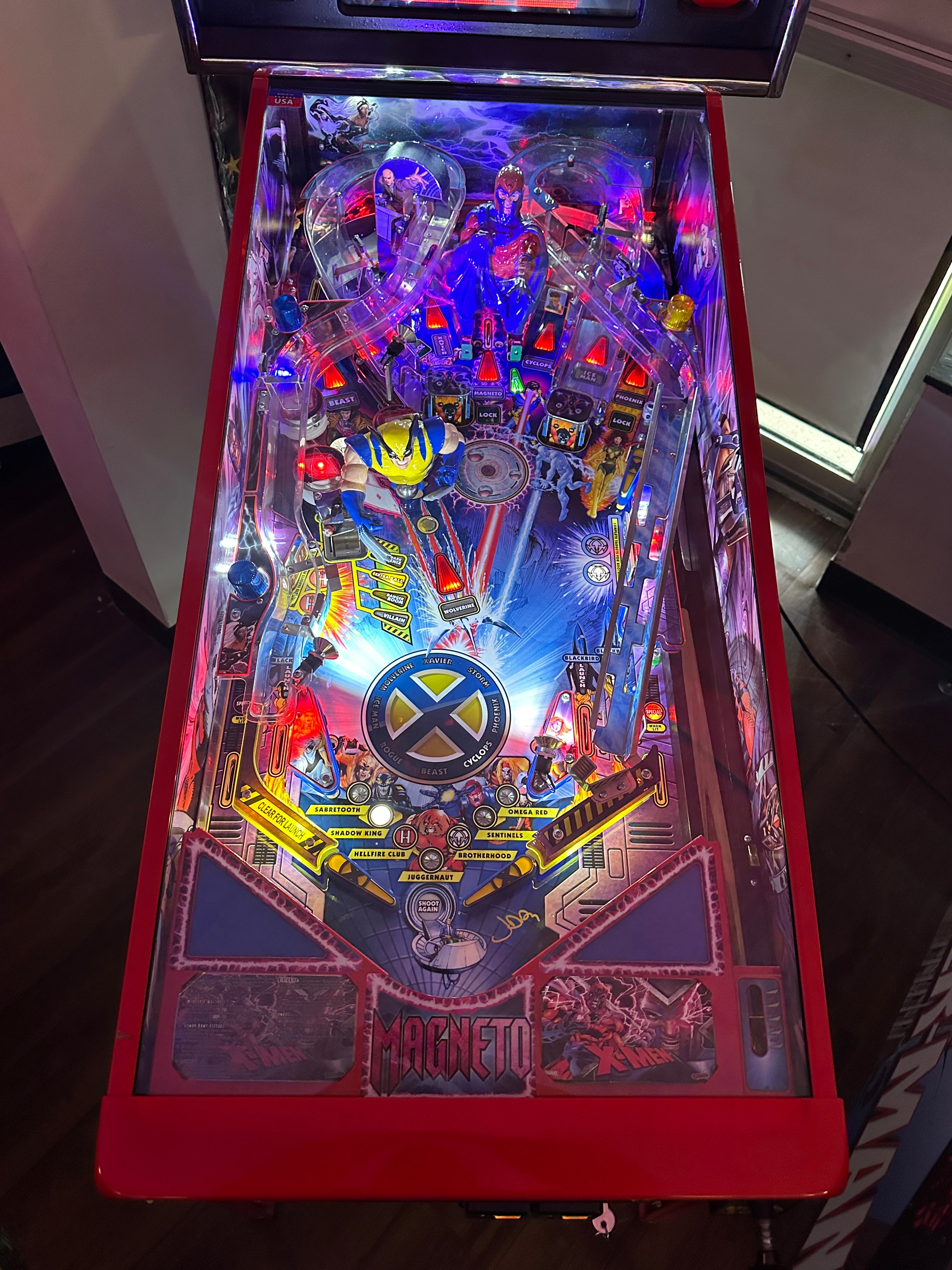 Stern Pinball LOADED X-Men Limited Magneto Edition Pinball Machine