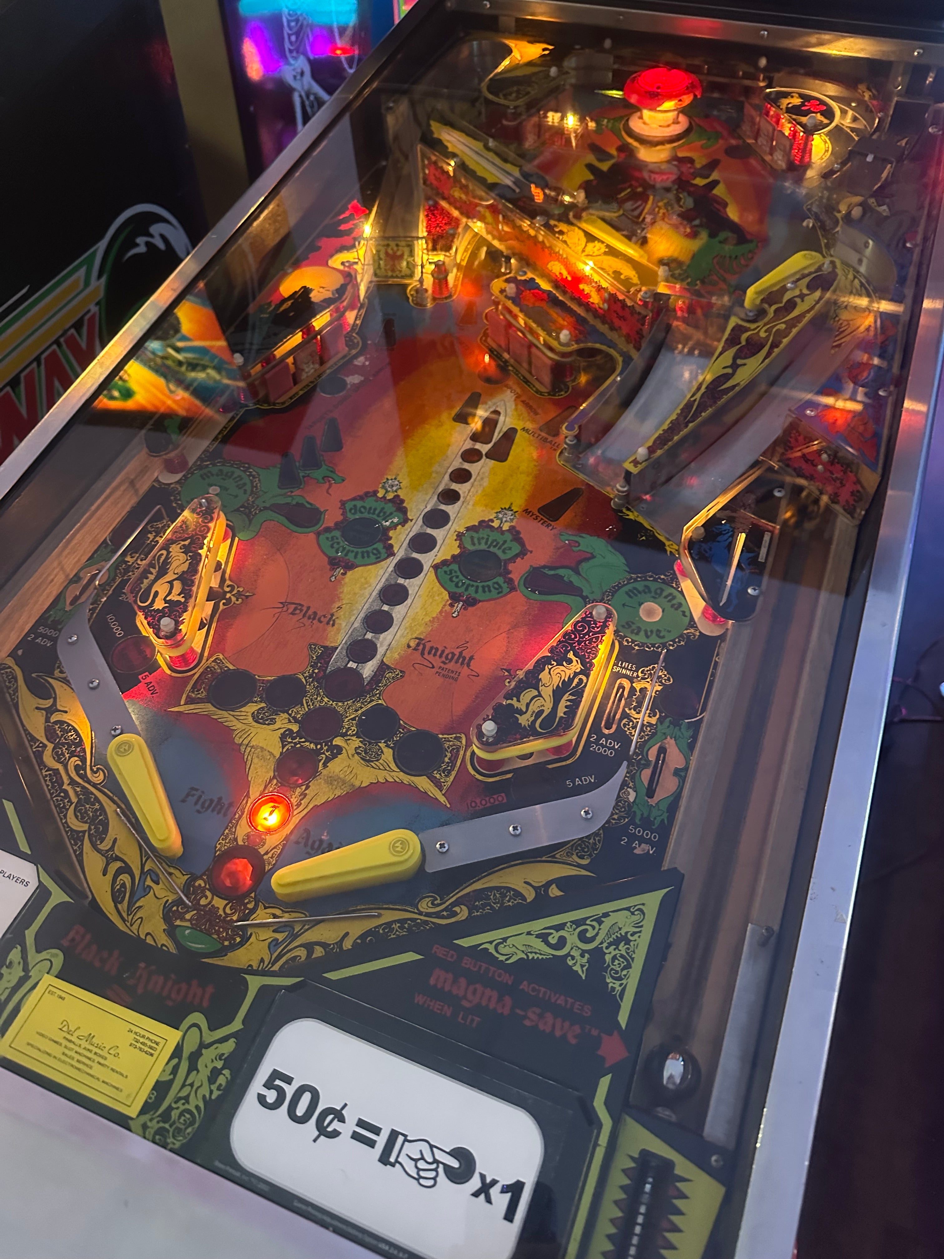 Williams Black Knight Pinball Machine