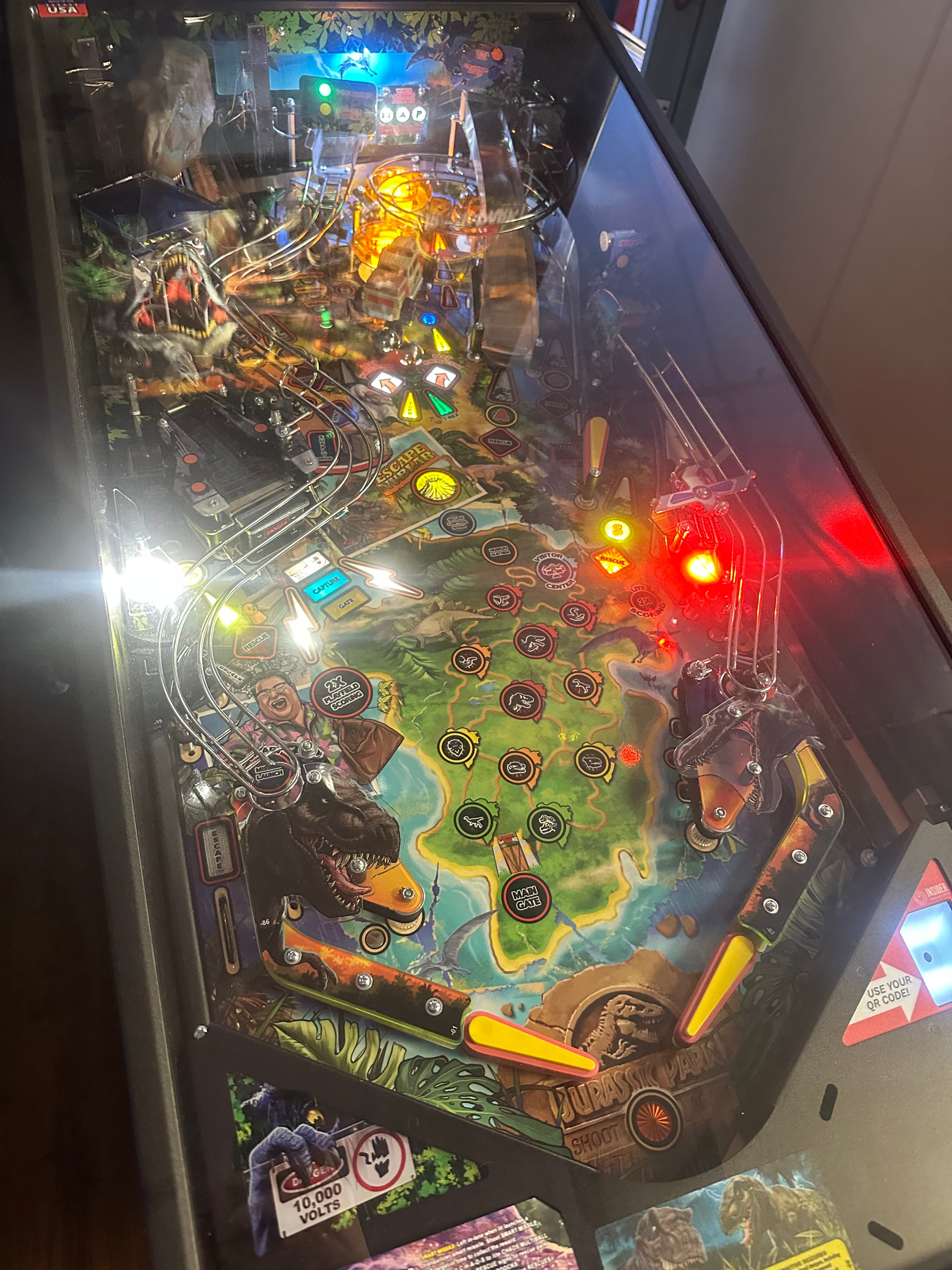 Stern Pinball Jurassic Park Premium Pinball Machine