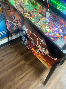 Stern Pinball LOADED The Mandalorian Premium Pinball Machine