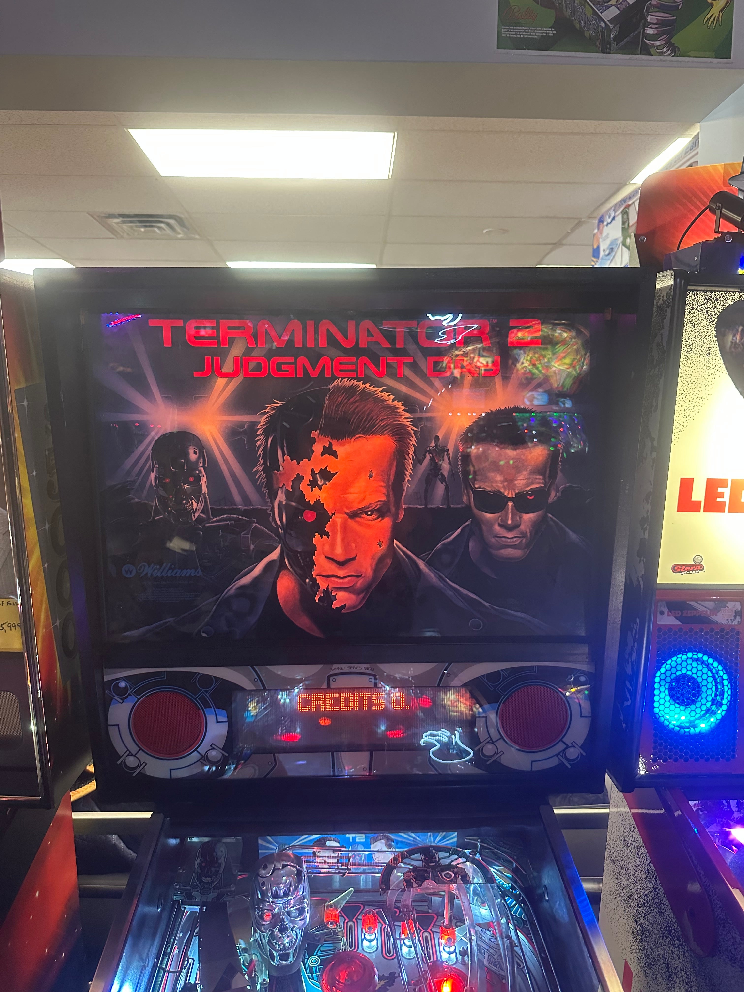 Williams Terminator 2: Judgement Day Pinball Machine