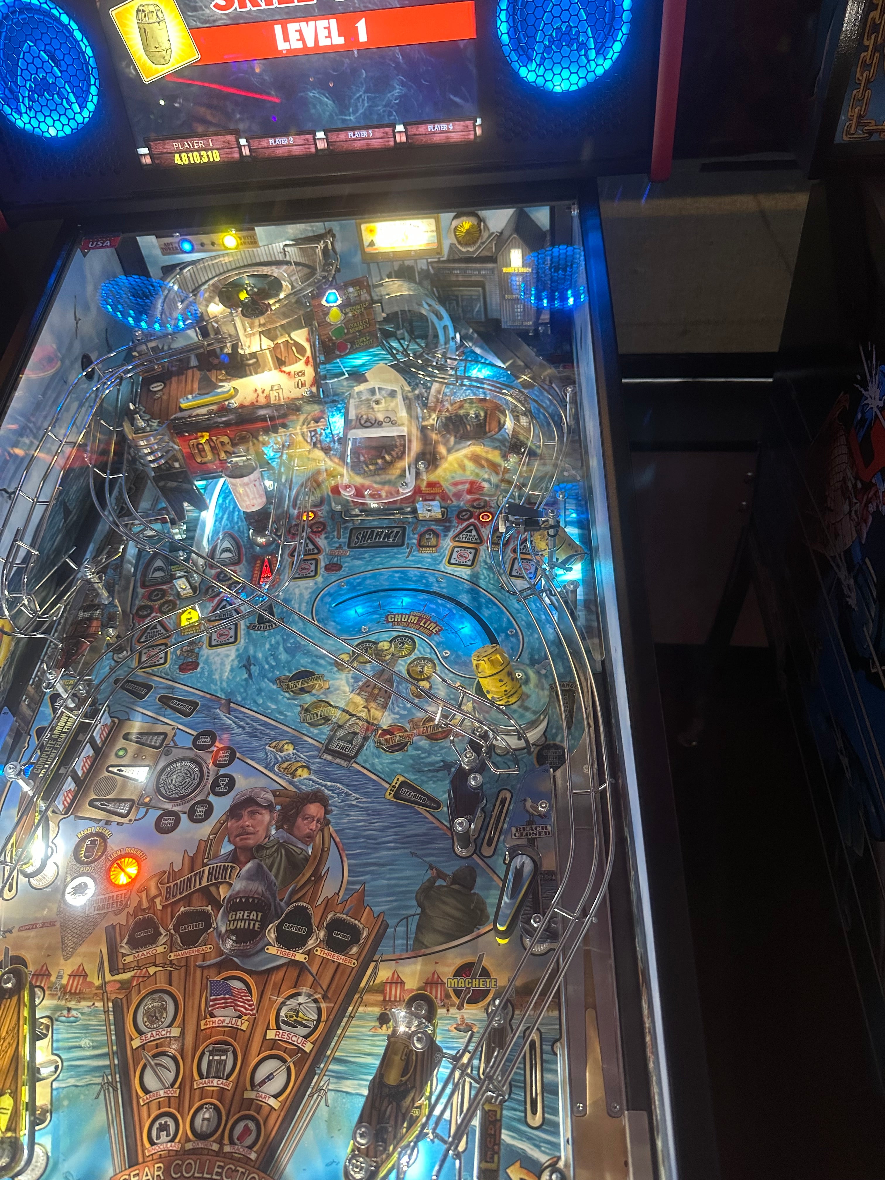 Stern Pinball Jaws Premium Pinball Machine