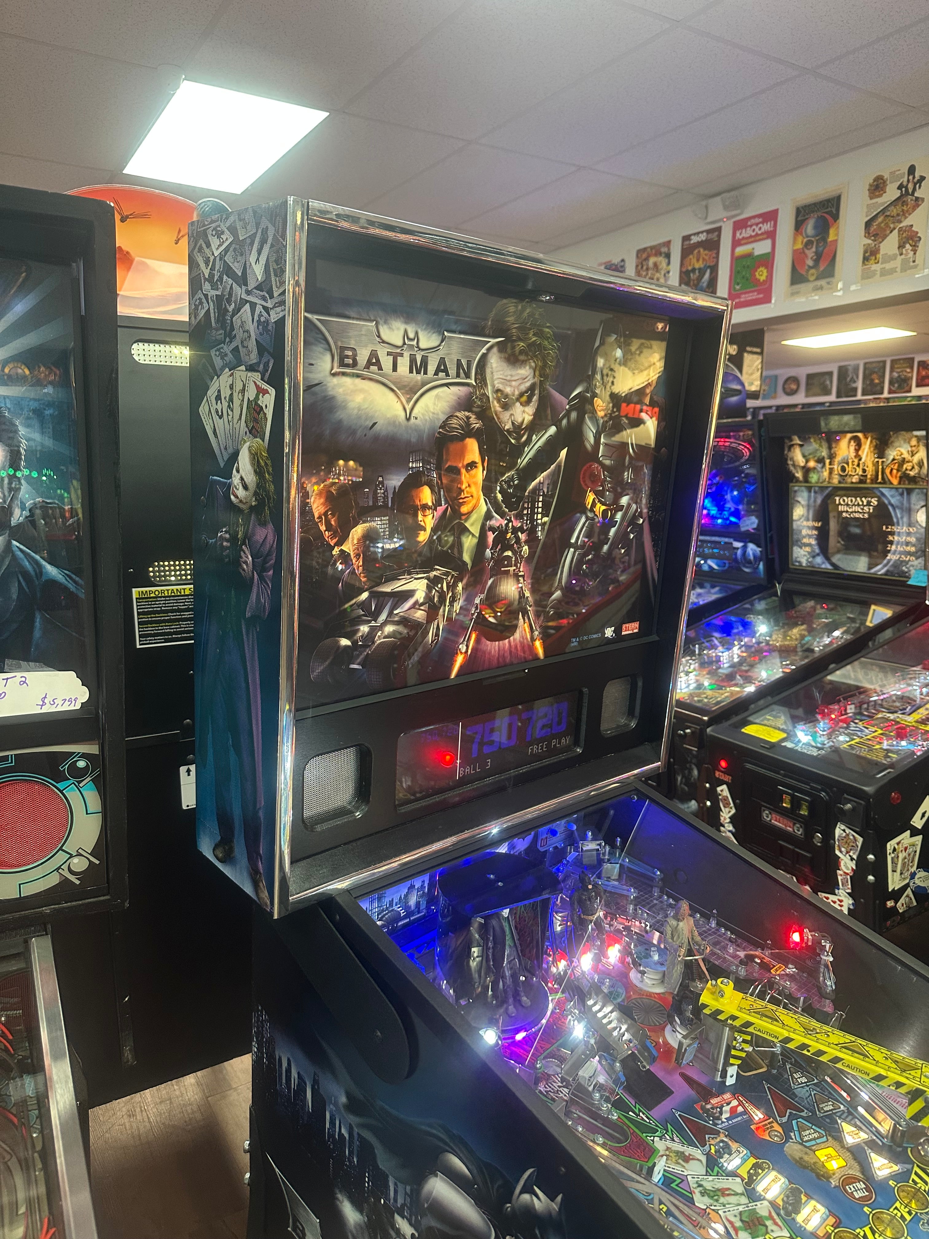 Stern Pinball Batman: The Dark Knight Pinball Machine