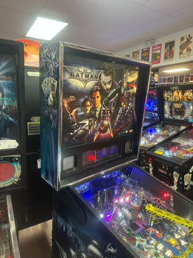 Stern Pinball Batman: The Dark Knight Pinball Machine