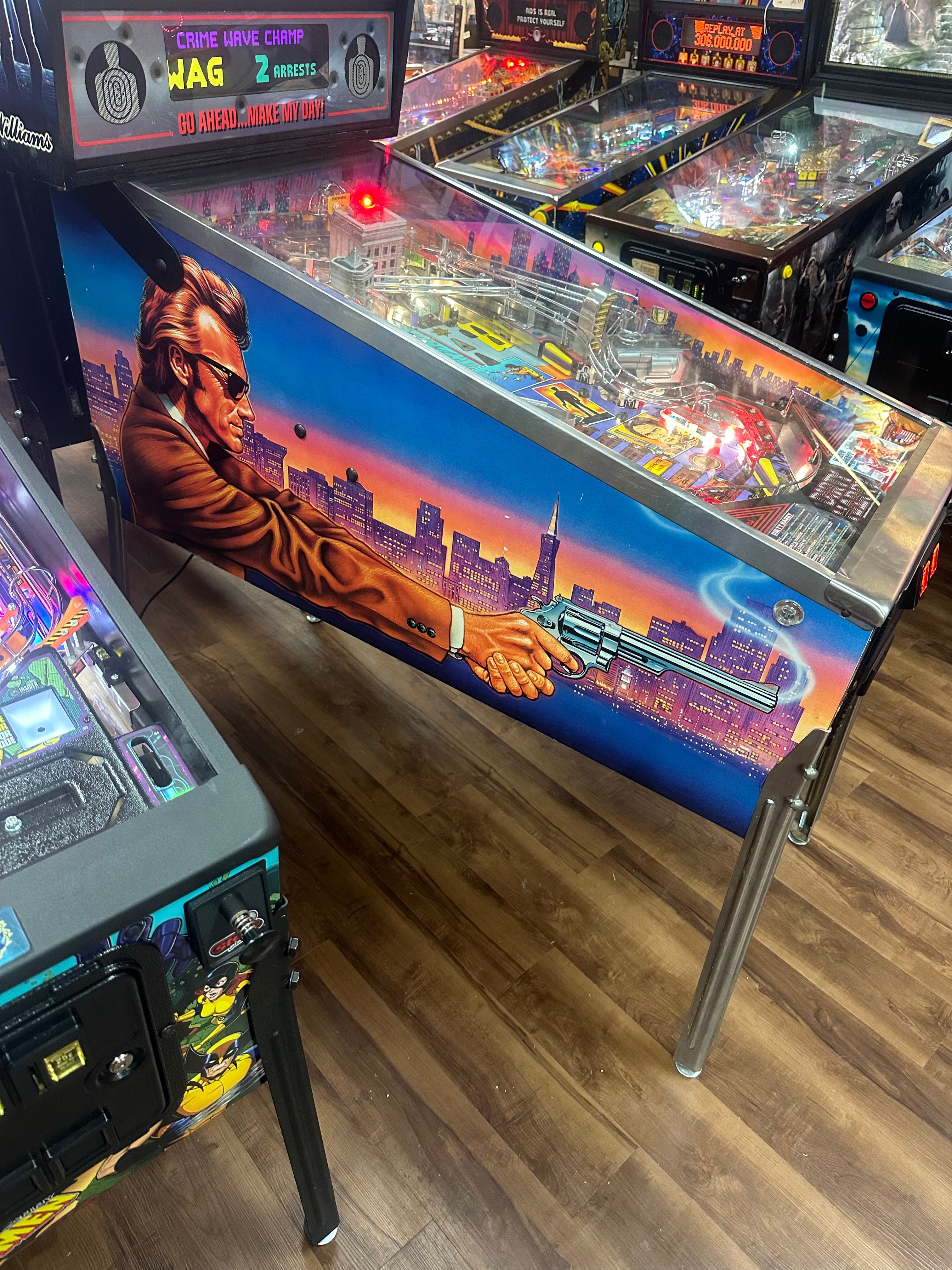 Williams Dirty Harry Pinball Machine