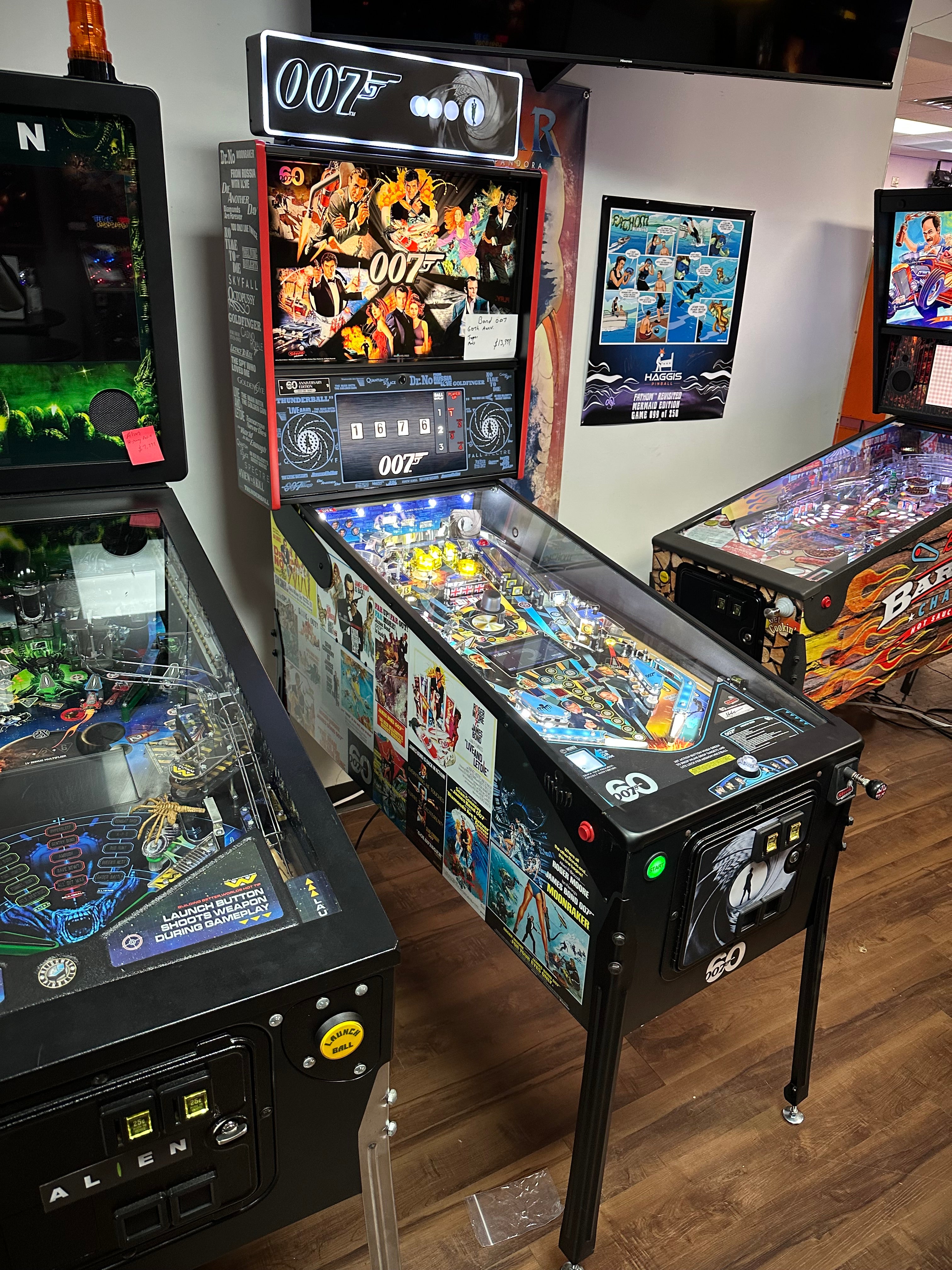 Stern Pinball James Bond 007 60th Anniversary Limited Edition Pinball Machine