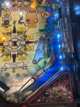 Stern Pinball Pirates of the Caribbean Pinball Machine