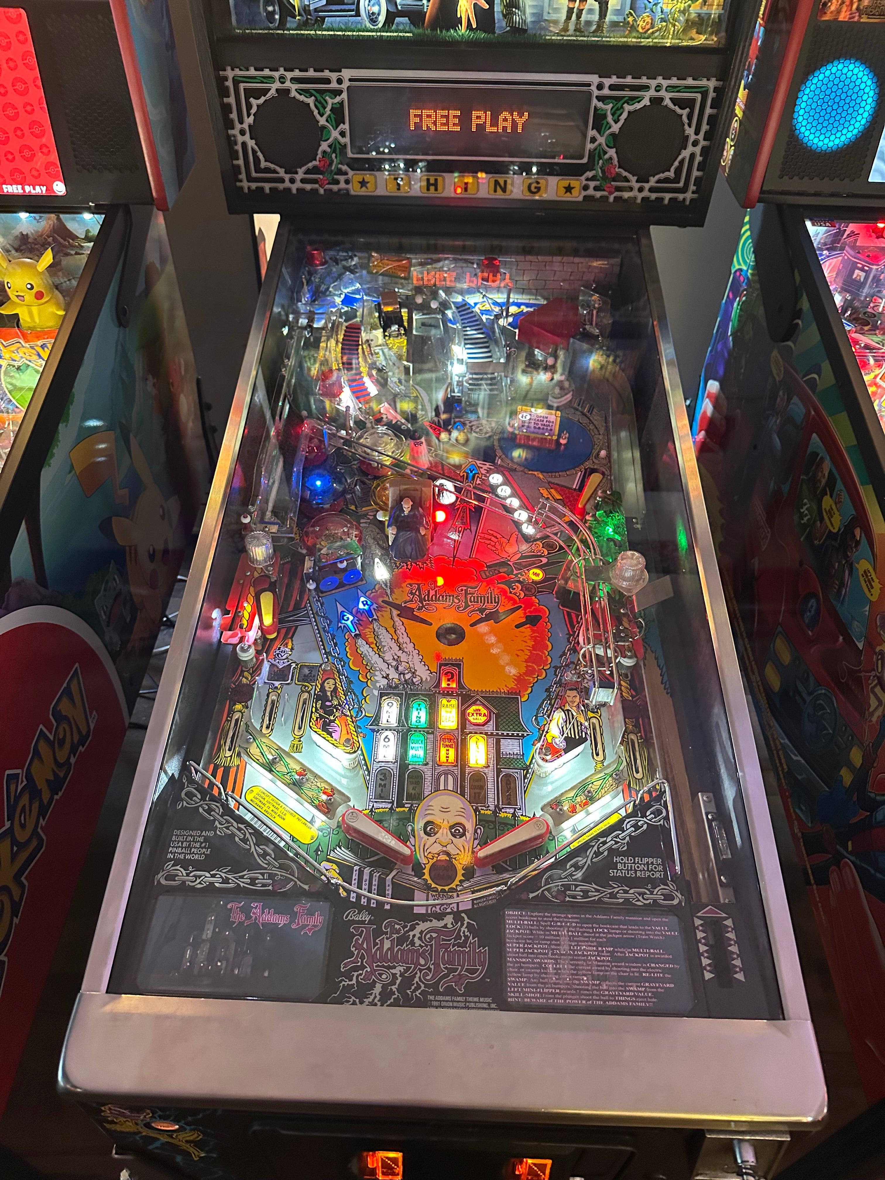 Bally The Addams Family Pinball Machine