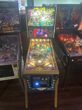 Stern Pinball The Beatles Gold Pinball Machine