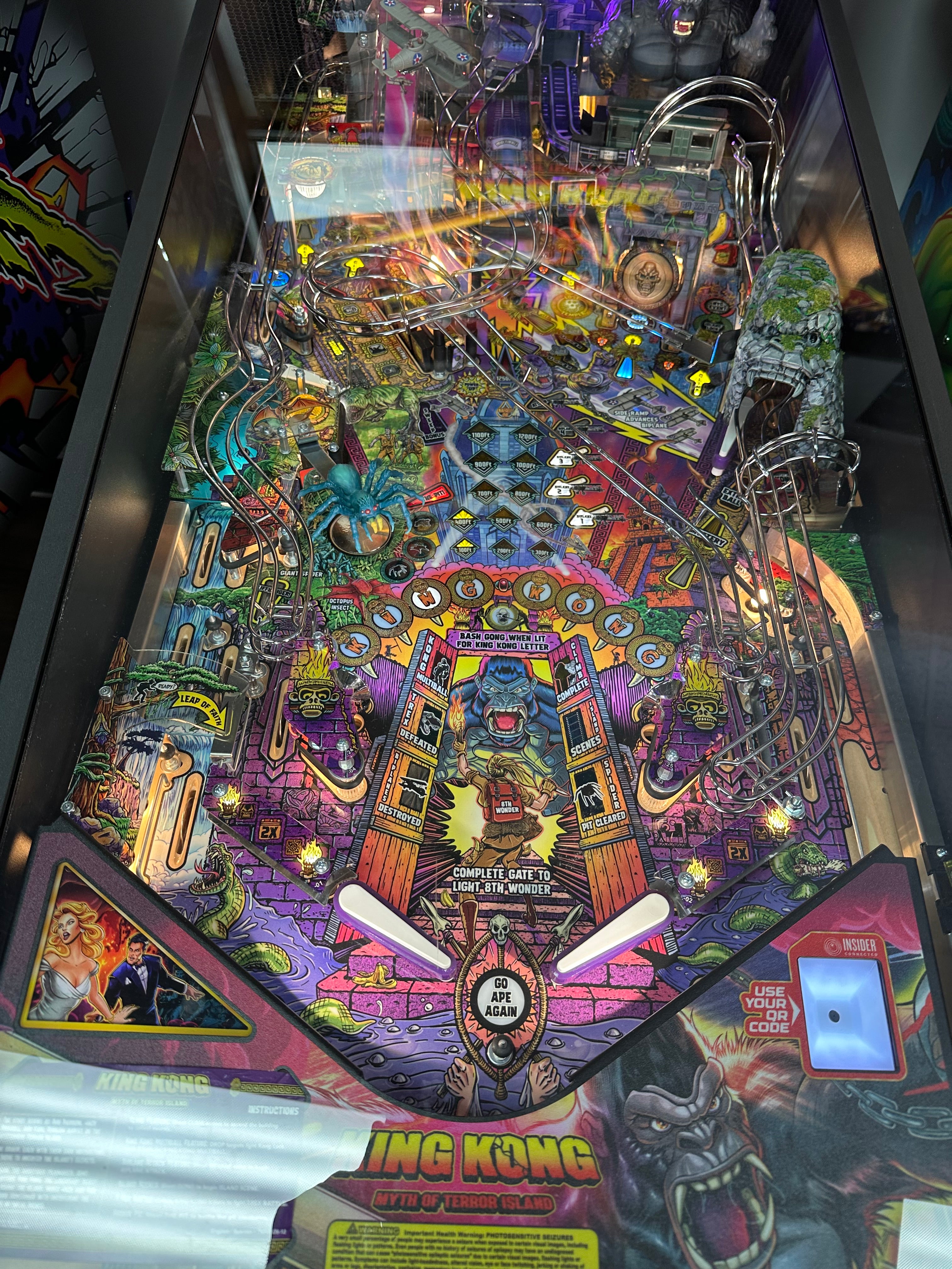 Stern Pinball King Kong: Myth of Terror Island Premium Pinball Machine