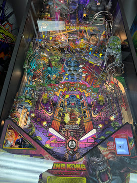 Stern Pinball King Kong: Myth of Terror Island Premium Pinball Machine